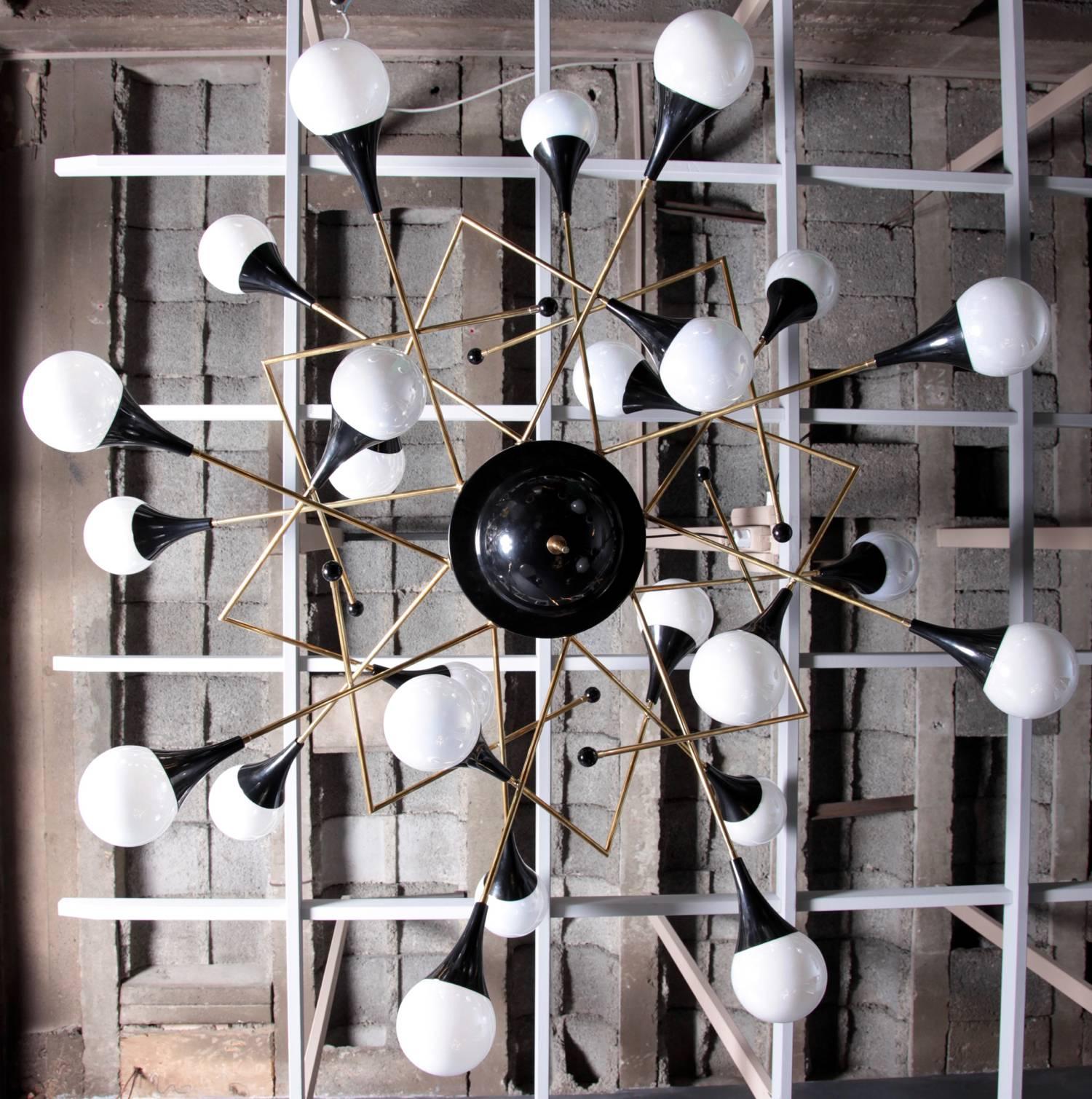 Exceptional Huge Atomic or Sputnik Sculpture In Excellent Condition In Berlin, BE