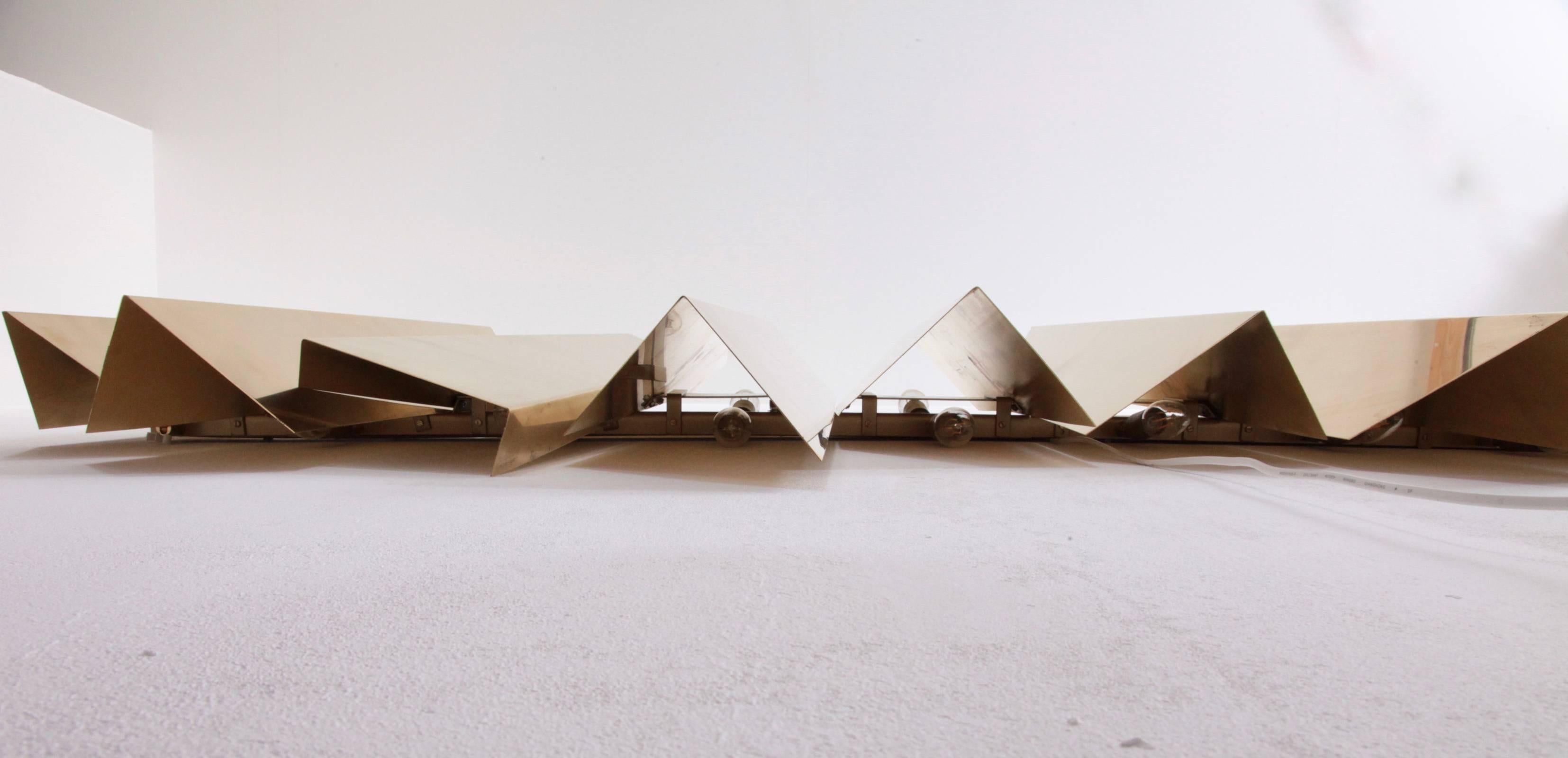 light wall sculpture