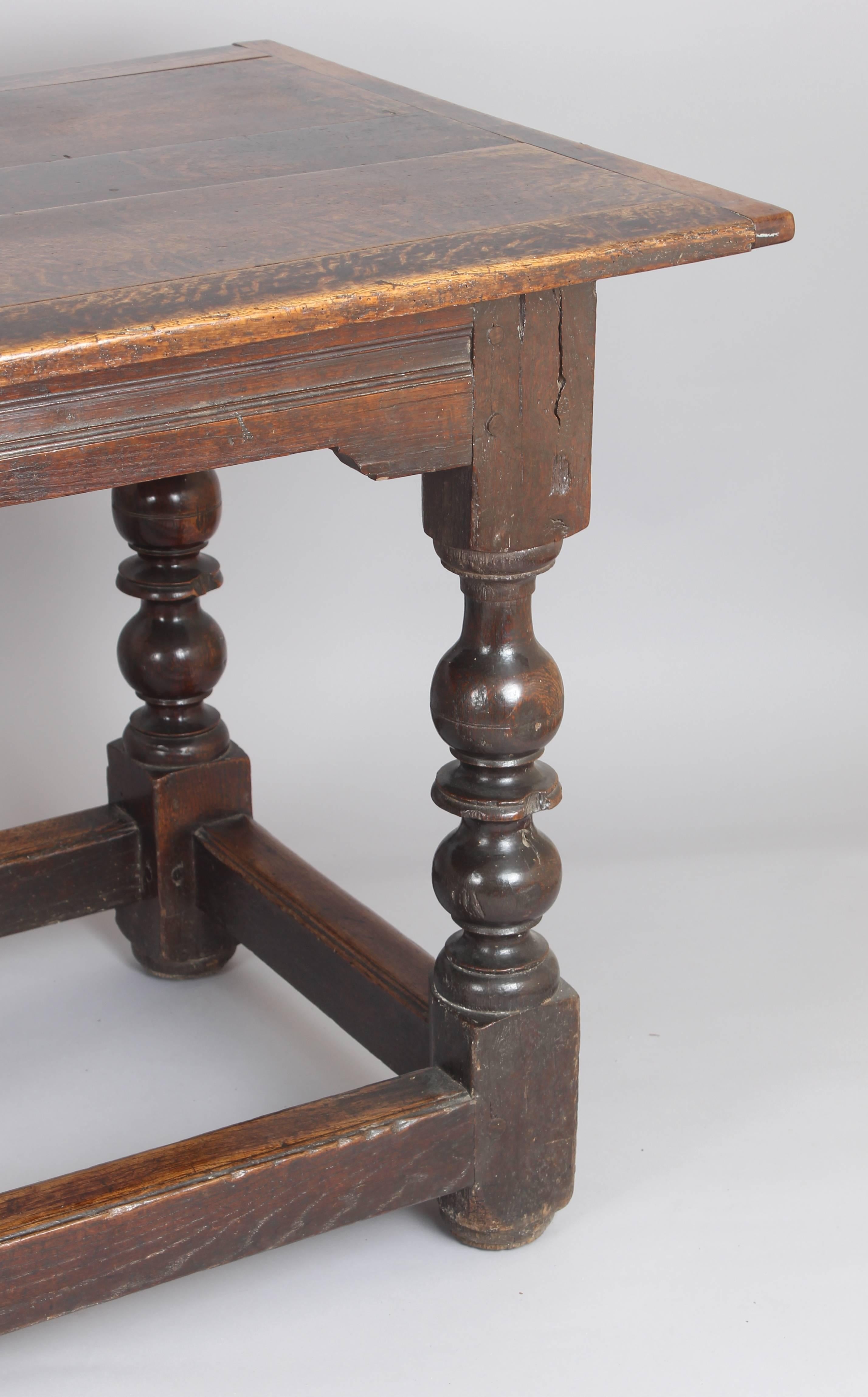 Fine Late 17th Century Oak Table In Good Condition For Sale In Cambridge, GB