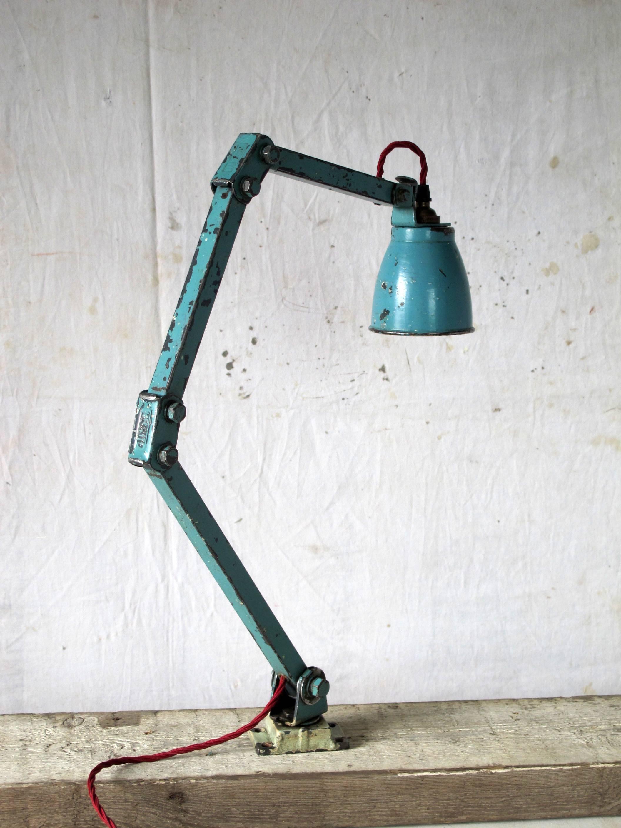 memlite industrial lamp