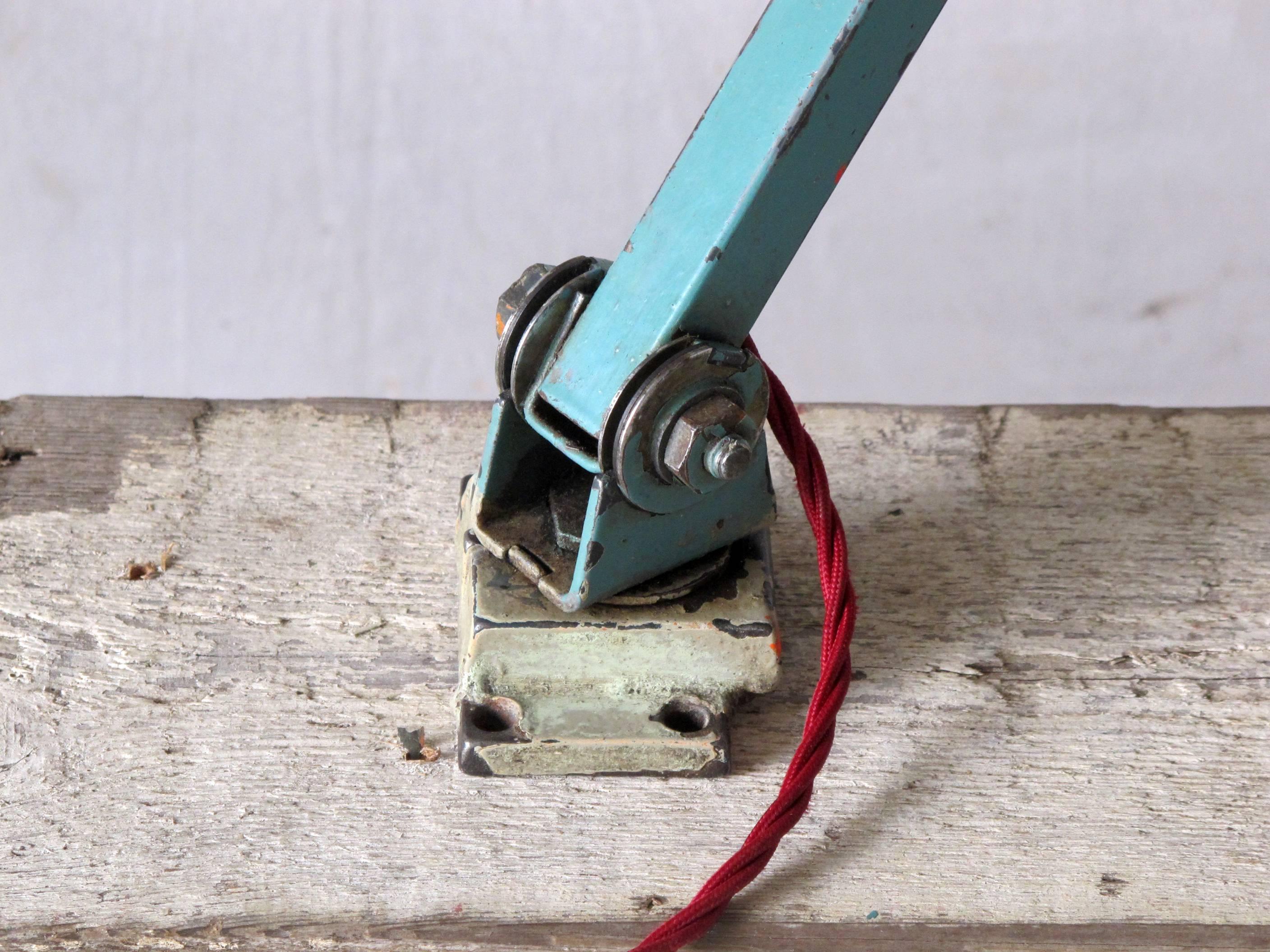 Mid-20th Century Vintage Memlite Industrial Work Lamp
