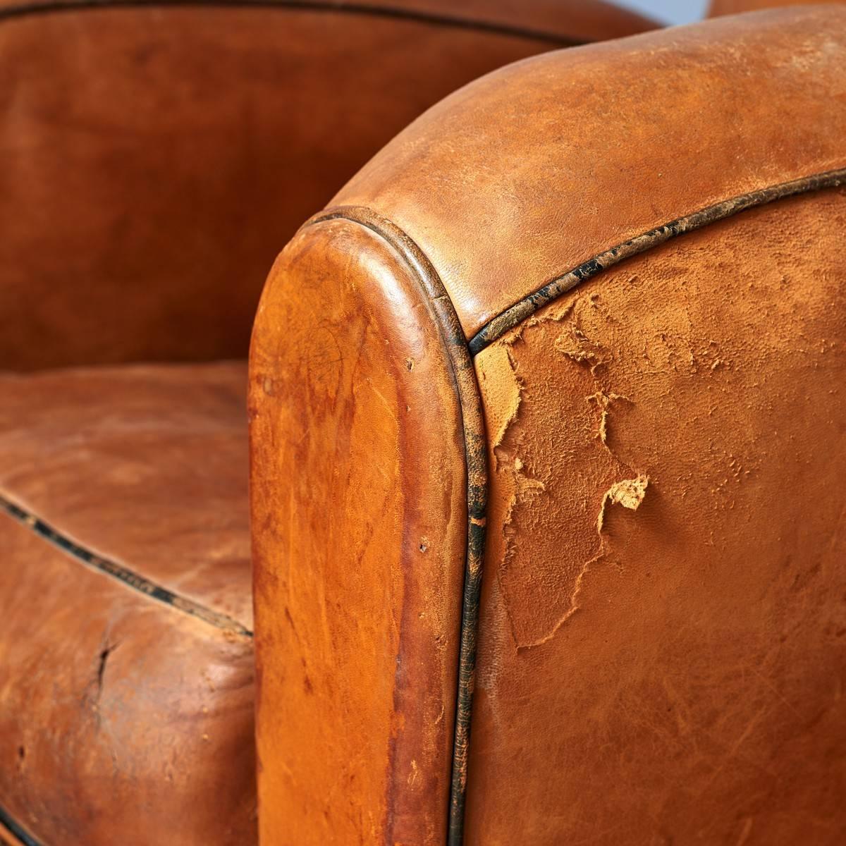 Pair of 1930s Leather Club Chairs 3