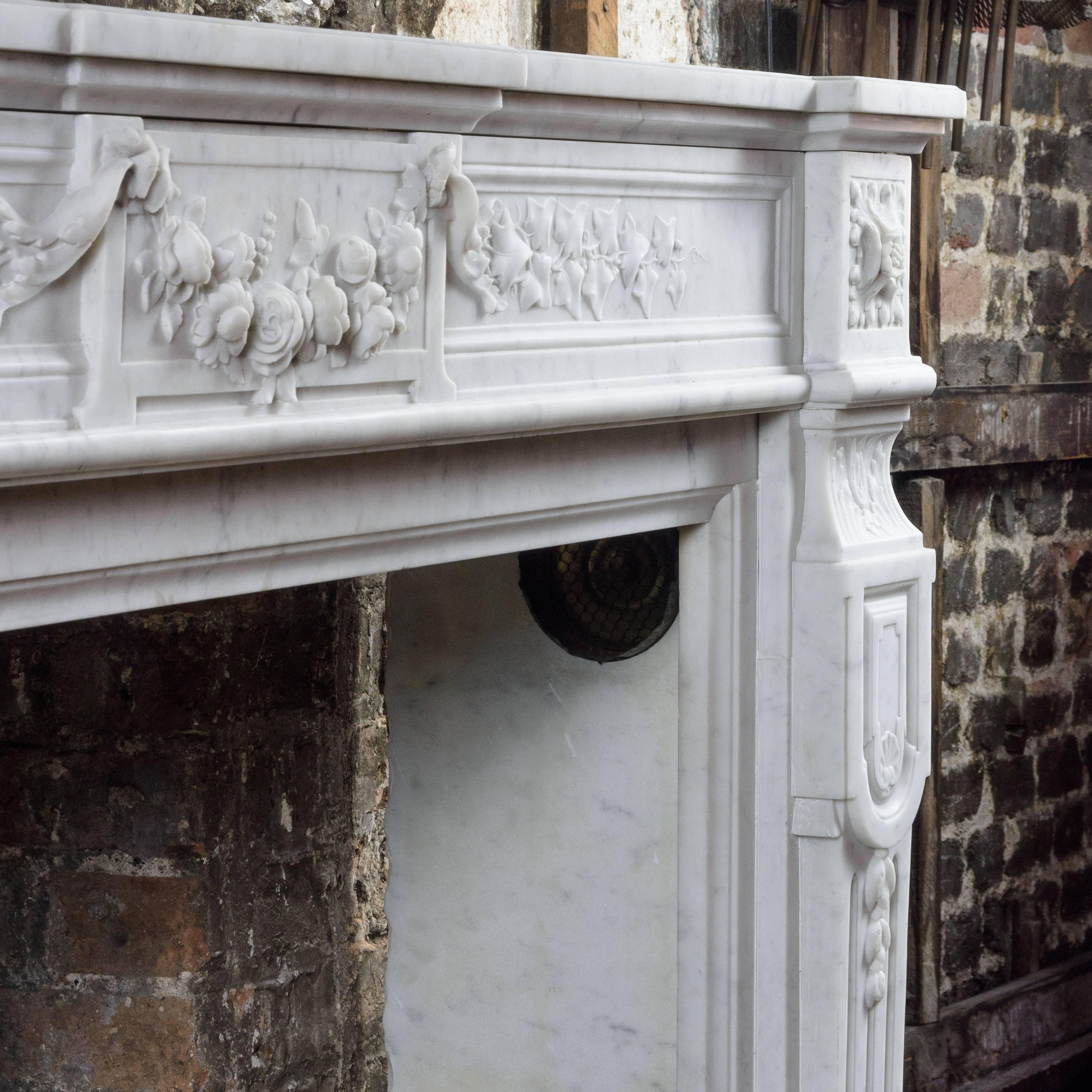 French 19th Century Carrara Marble Fireplace 3