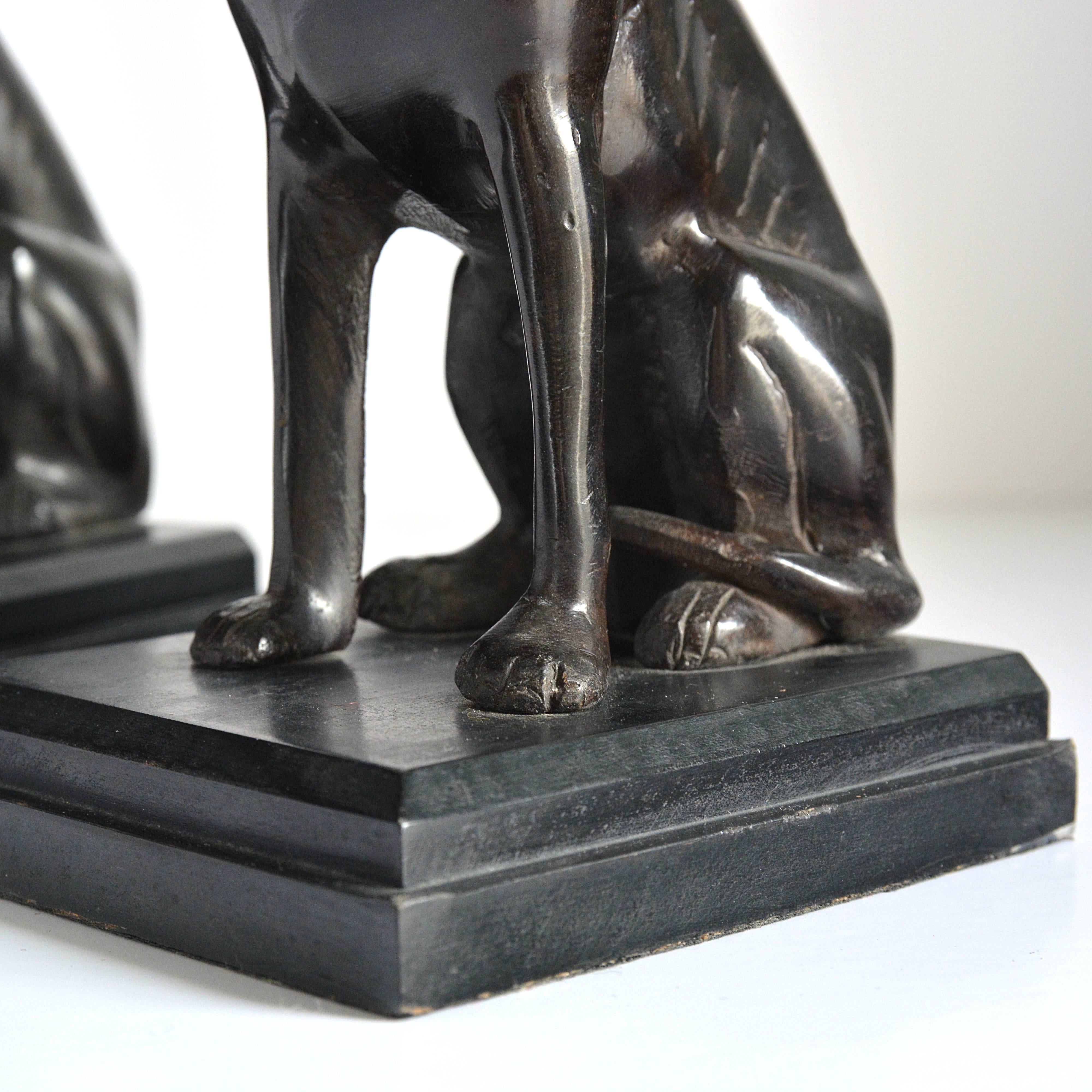 Bronze Dog Bookends In Good Condition In London, GB
