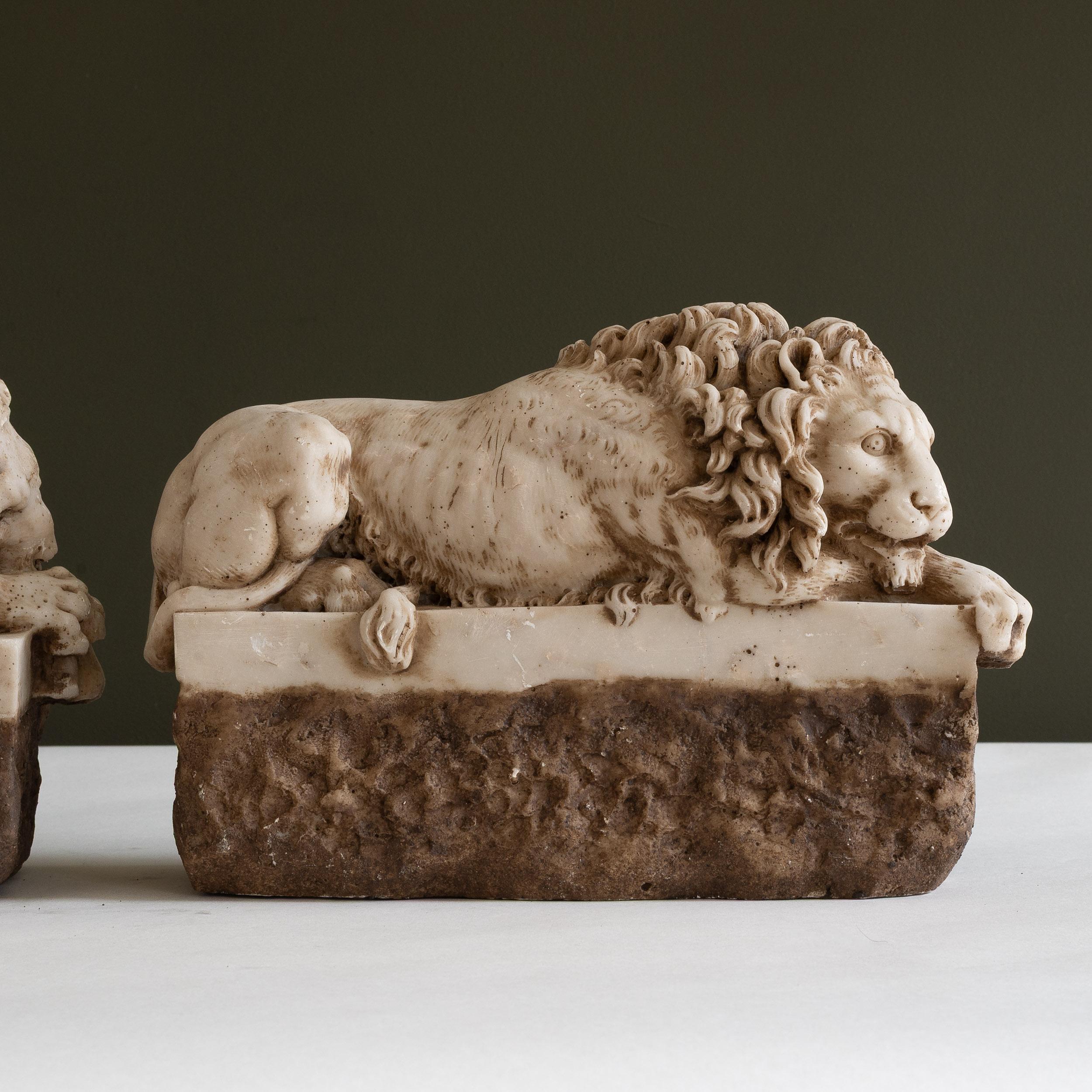 XIX secolo Coppia di Leoni antichi Grand Tour Canova in vendita
