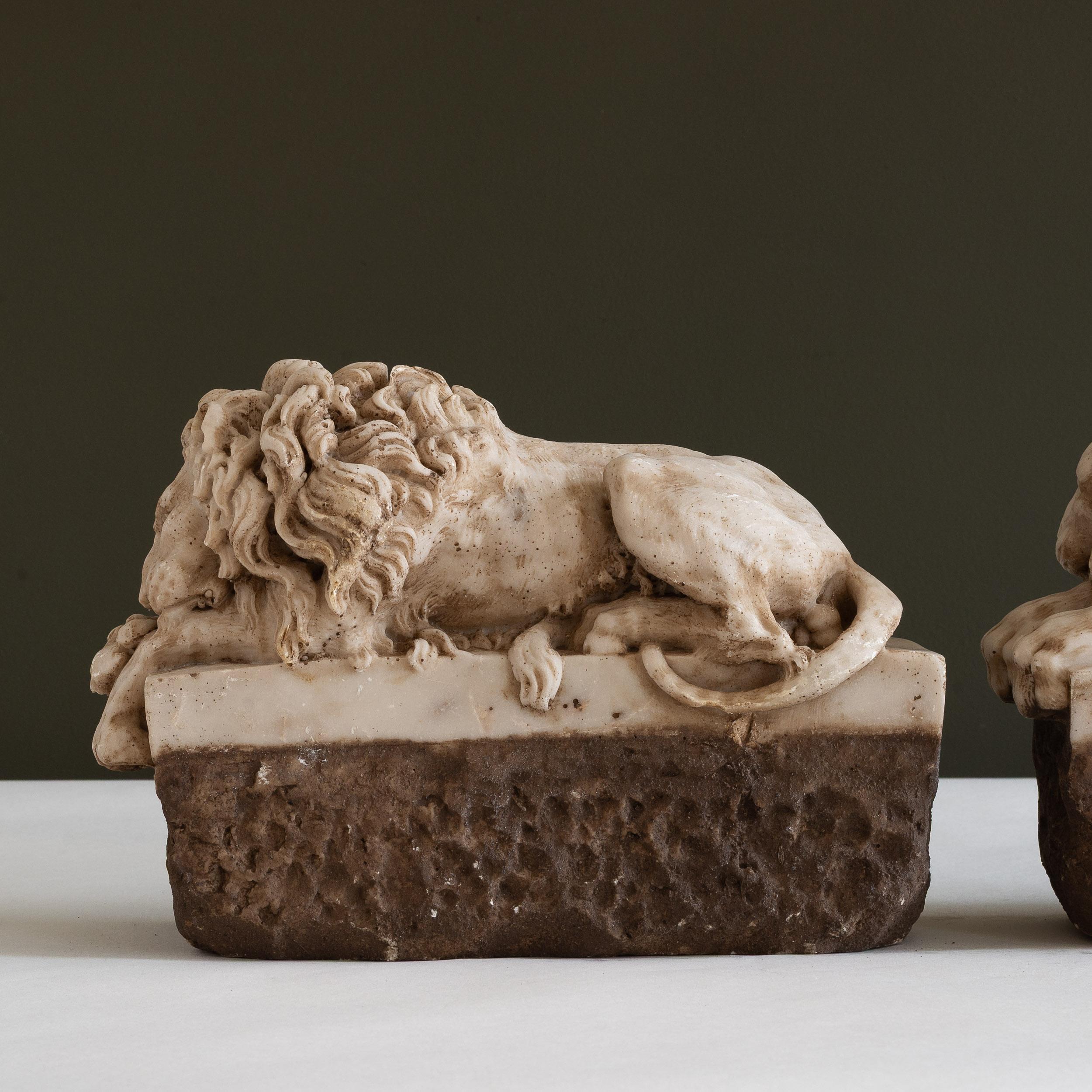 Alabastro Coppia di Leoni antichi Grand Tour Canova in vendita