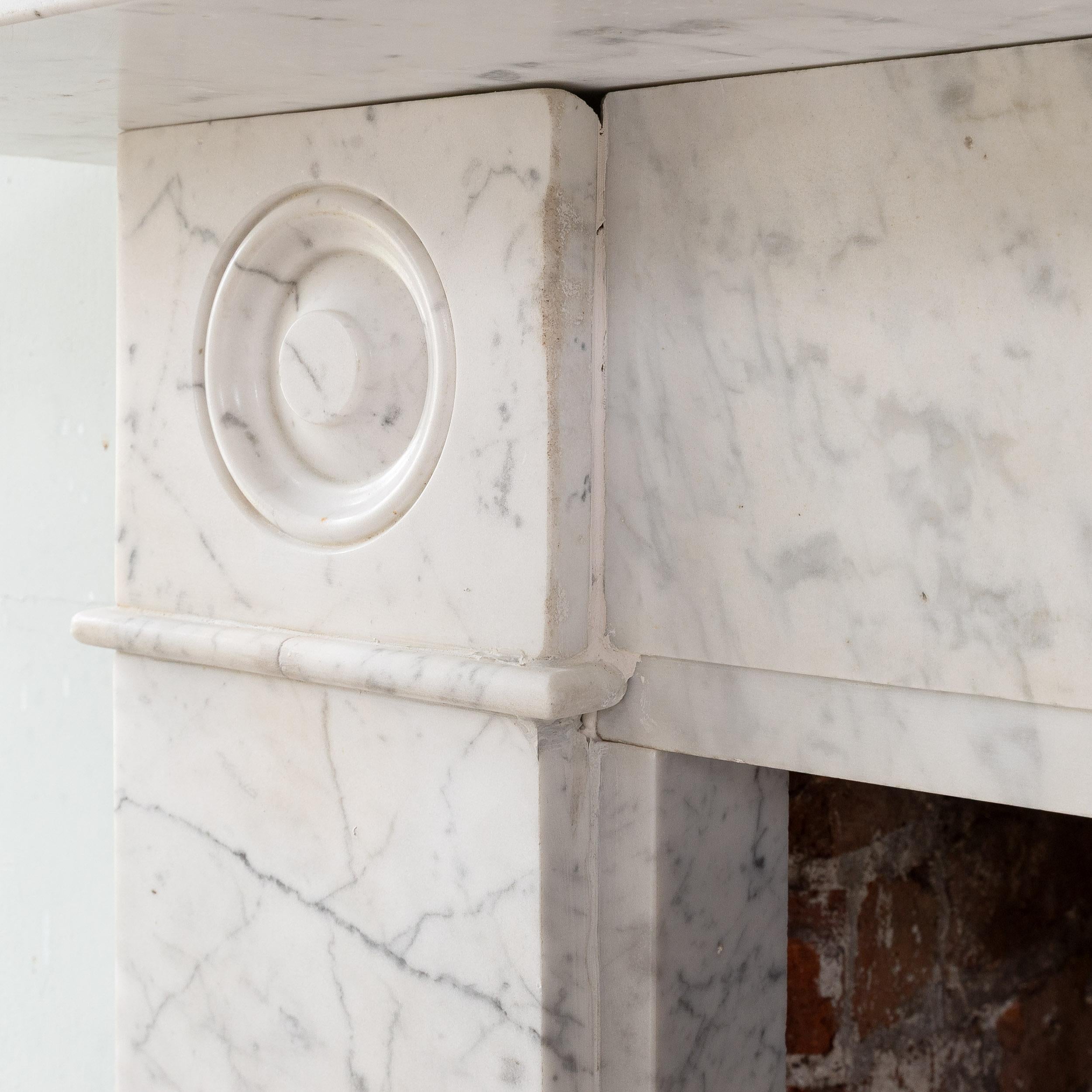 Nineteenth Century Regency Carrara Marble Bullseye Fireplace For Sale 7