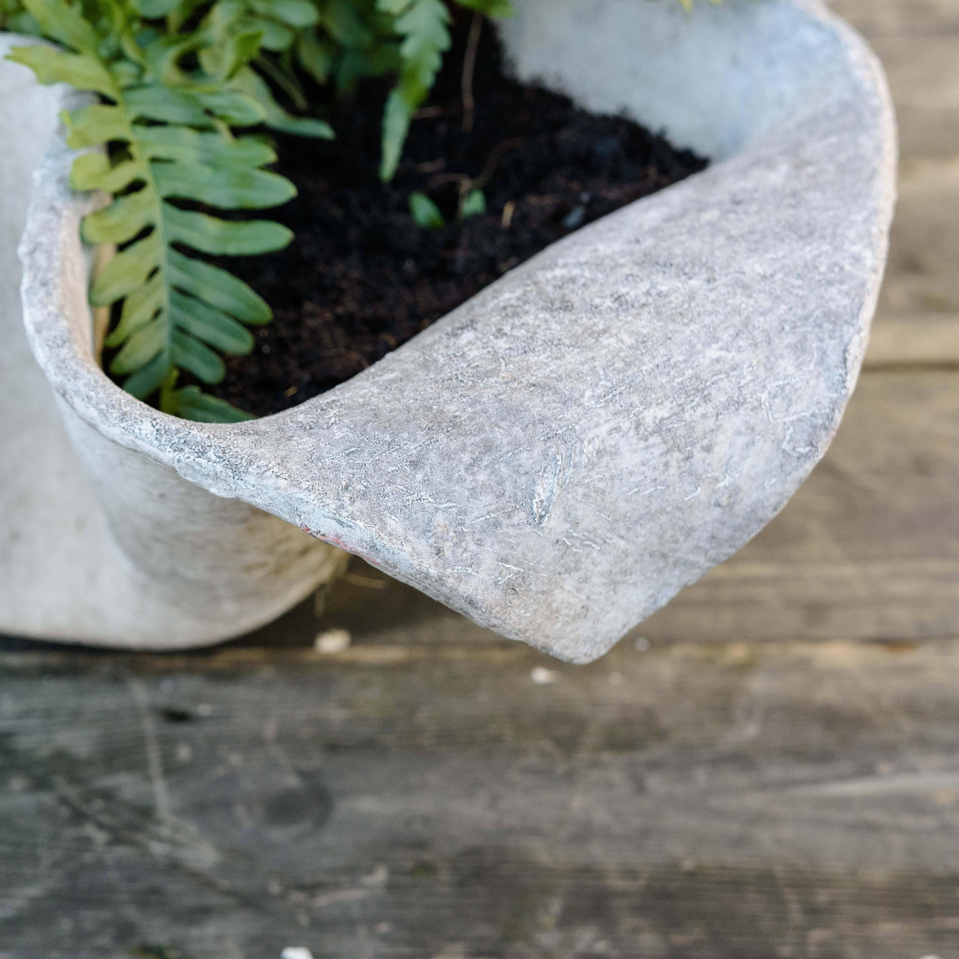Willy Guhl Elephant Ear Planter In Excellent Condition In London, GB