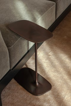 UNISM - Tavolino basso - Ottone invecchiato