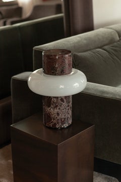 Torus-Lampe aus Rosso-Levanto-Marmor und mundgeblasenem Glas von unism