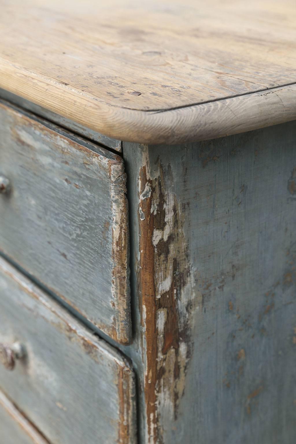 Gustavian Blue Painted Commode