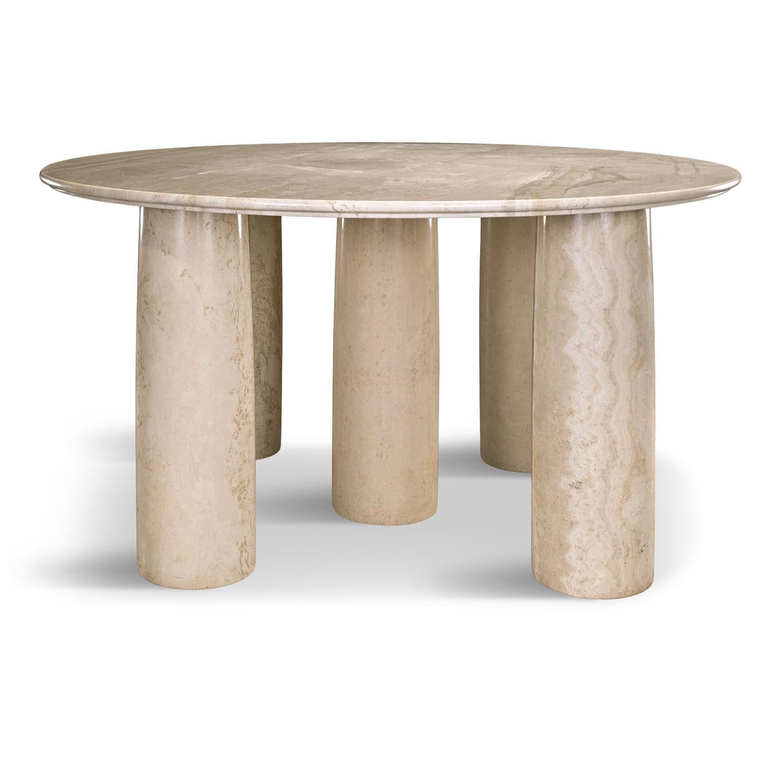 Mario Bellini 'Il Colonnato' cream-color marble table for Cassina in the 1970s. Massive heavy round top raised upon five column legs, all crafted from cream-color solid marble. Veining introduces additional hues of very light taupe and beige. Top is