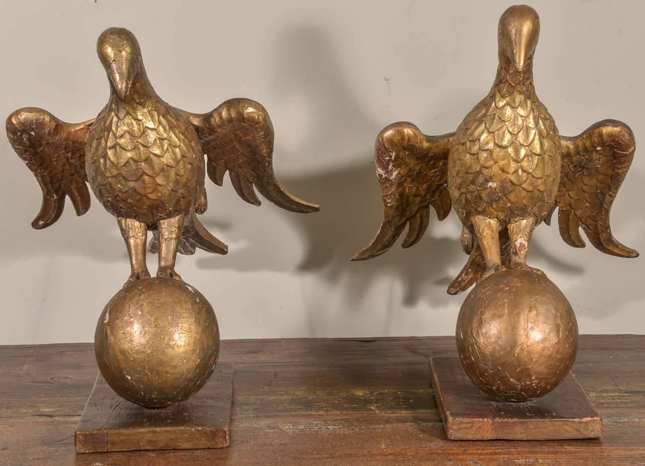 18th Century Pair of Early Giltwood Book Stands Carved as Doves For Sale