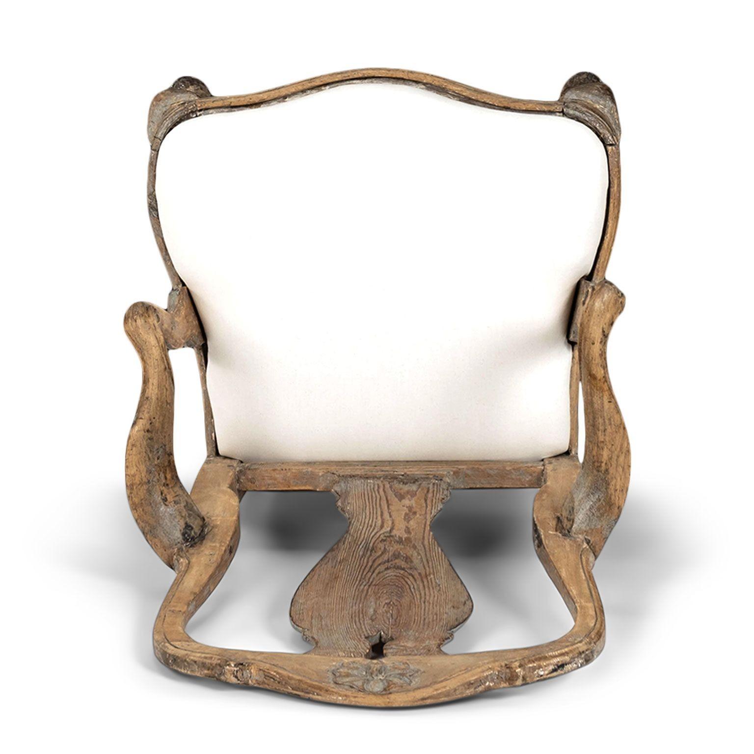 Sillón rococó sueco pintado del siglo XVIII en venta 7