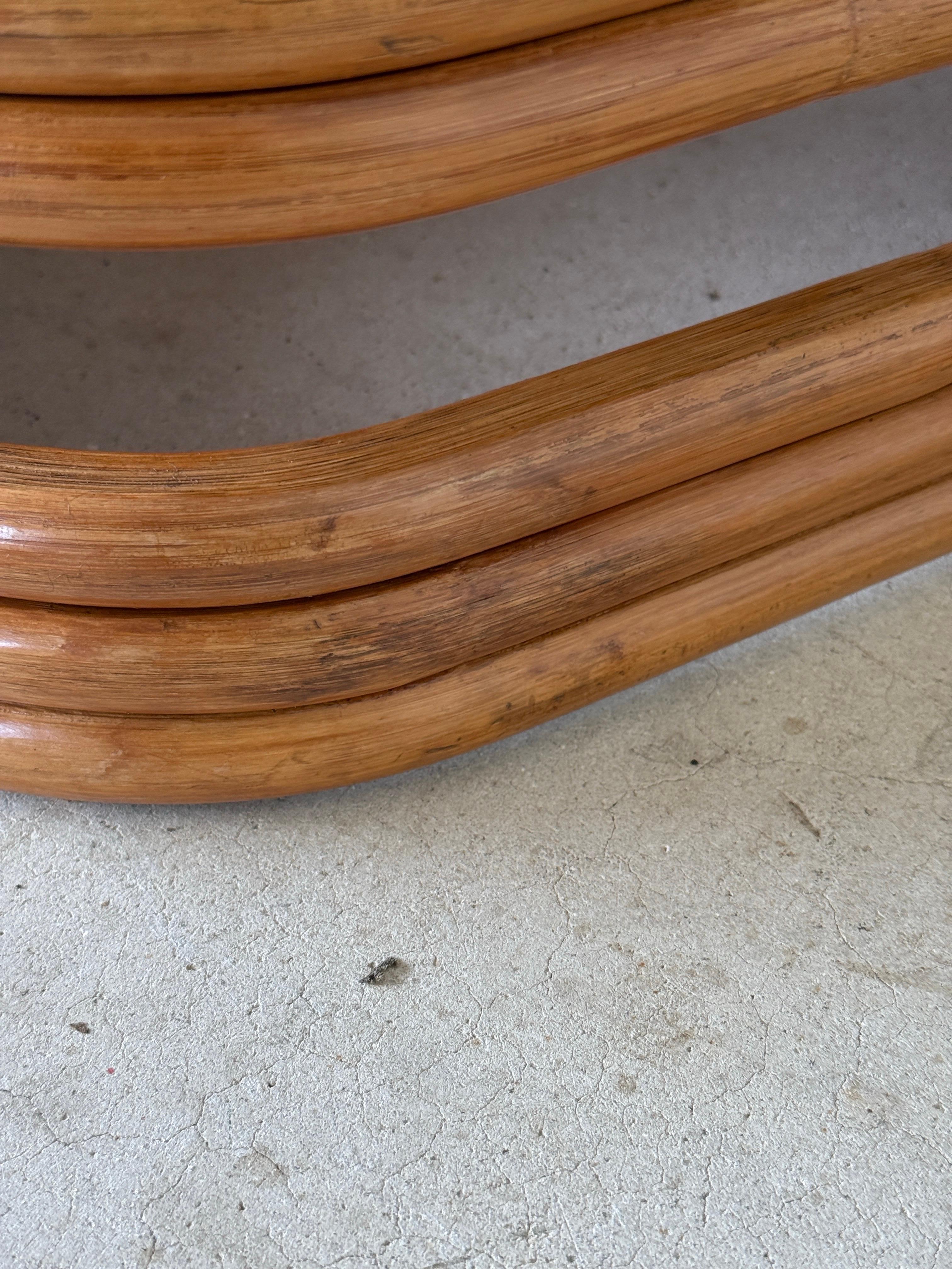 Table basse en rotin et acajou restaurée du milieu du 20e siècle, Organic Modern en vente 4