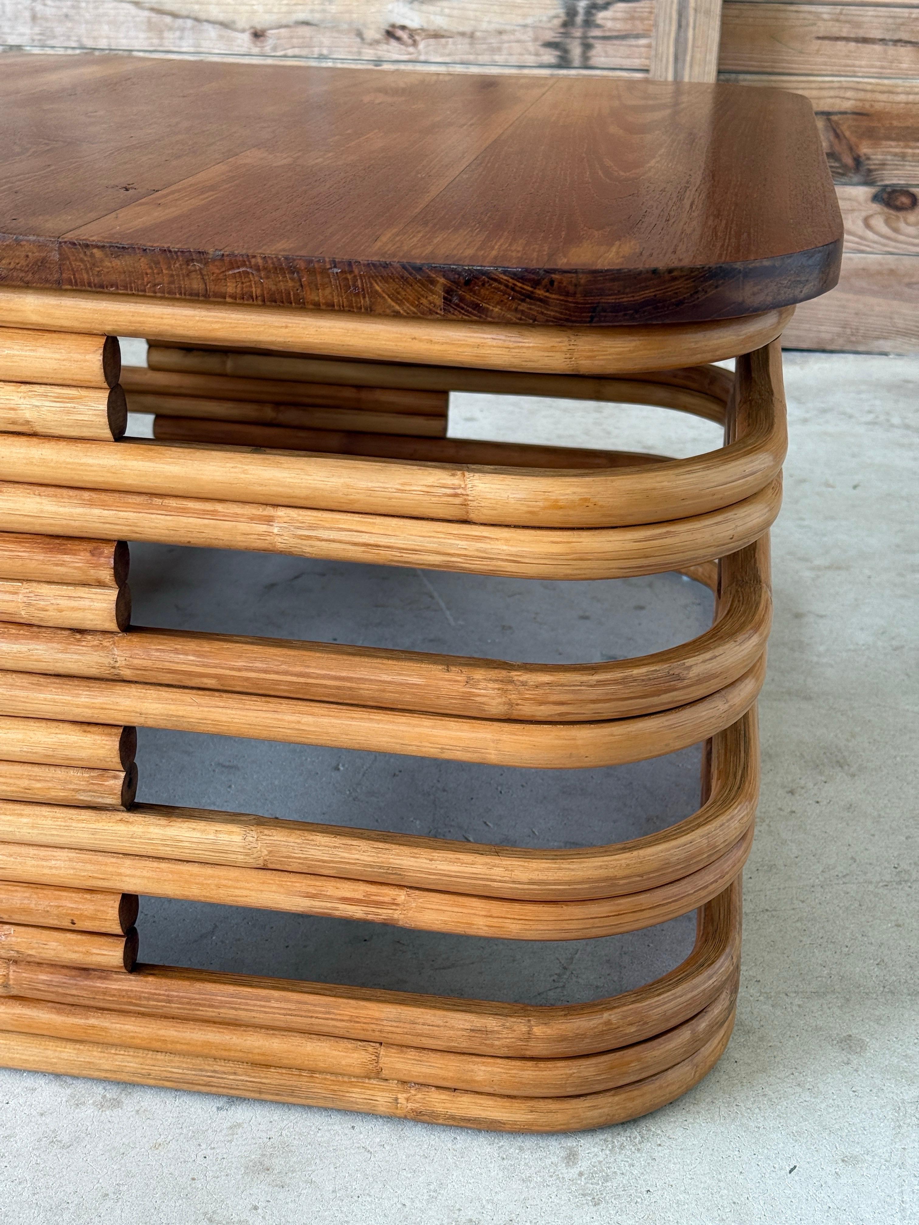 Table basse en rotin et acajou restaurée du milieu du 20e siècle, Organic Modern en vente 5
