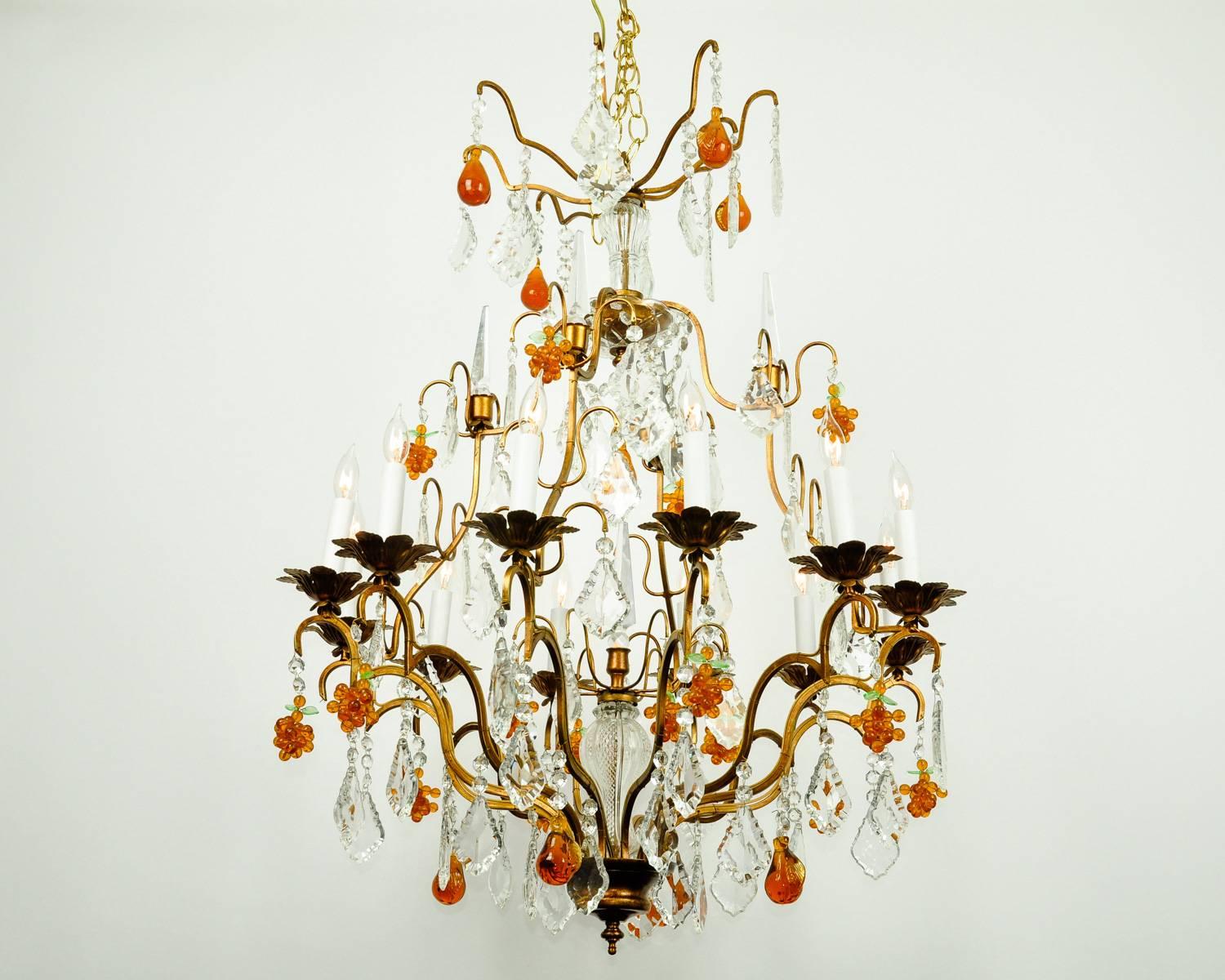 Vintage Venetian Murano Crystal Fruit Design Chandelier In Excellent Condition In Tarry Town, NY