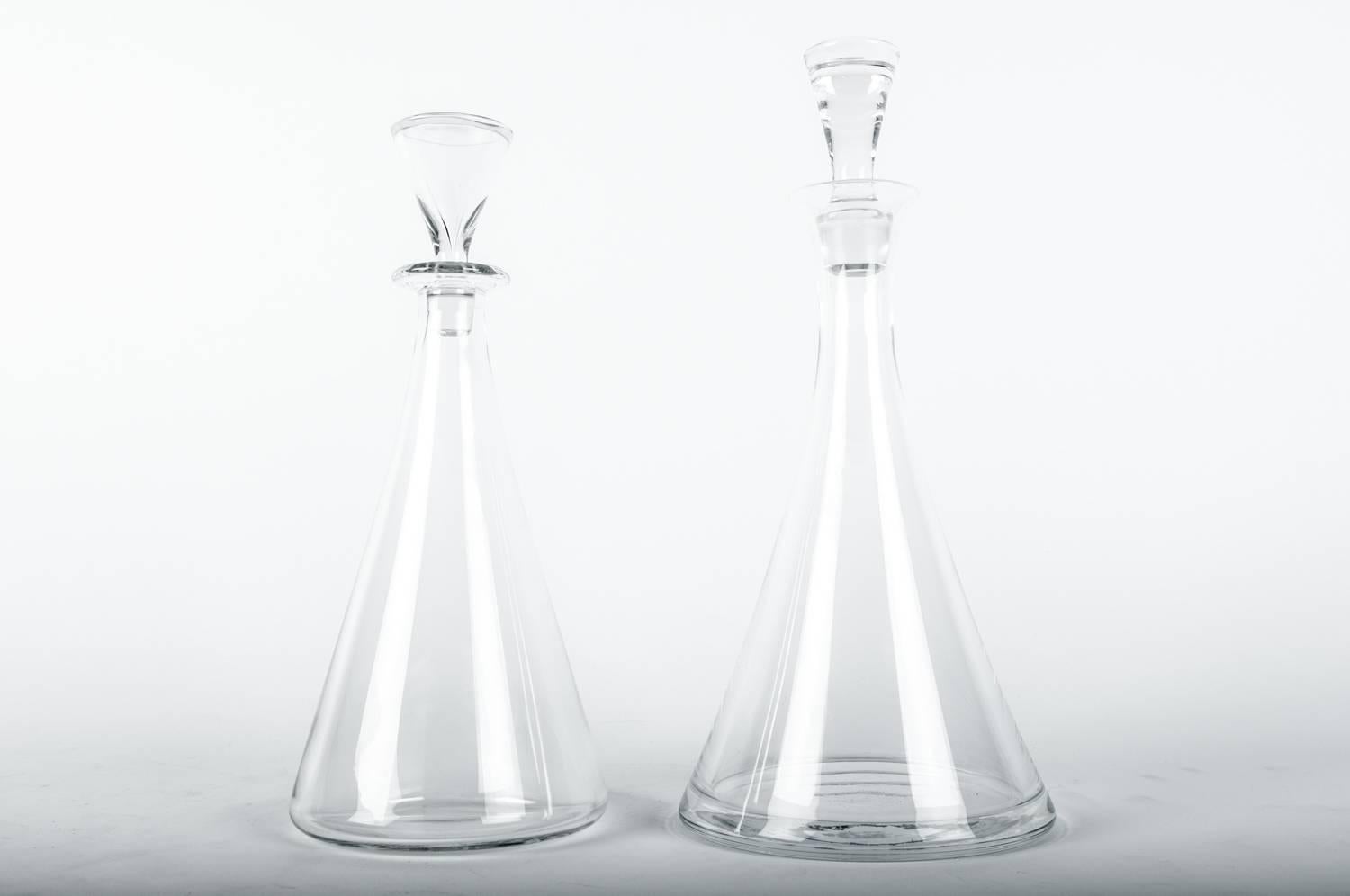Mid-20th Century Pair of Baccarat Crystal Decanter In Excellent Condition In Tarry Town, NY