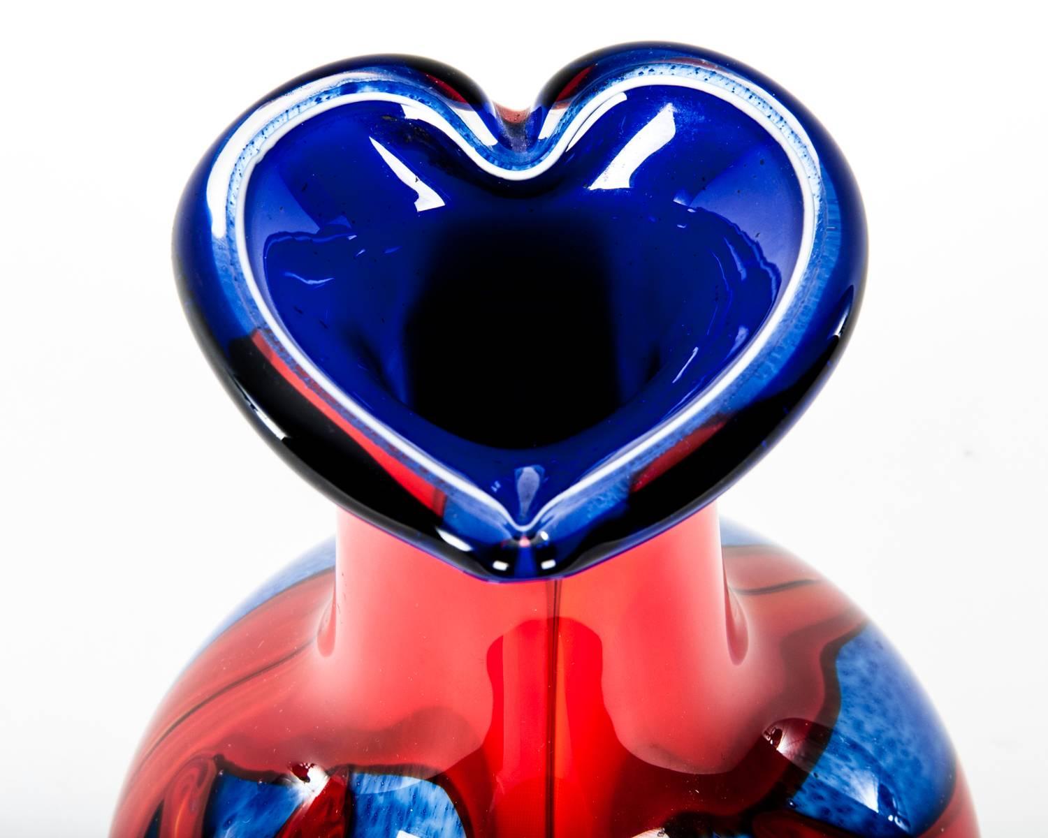 Art Glass Midcentury Decorative Heart Shape Topped Design Piece
