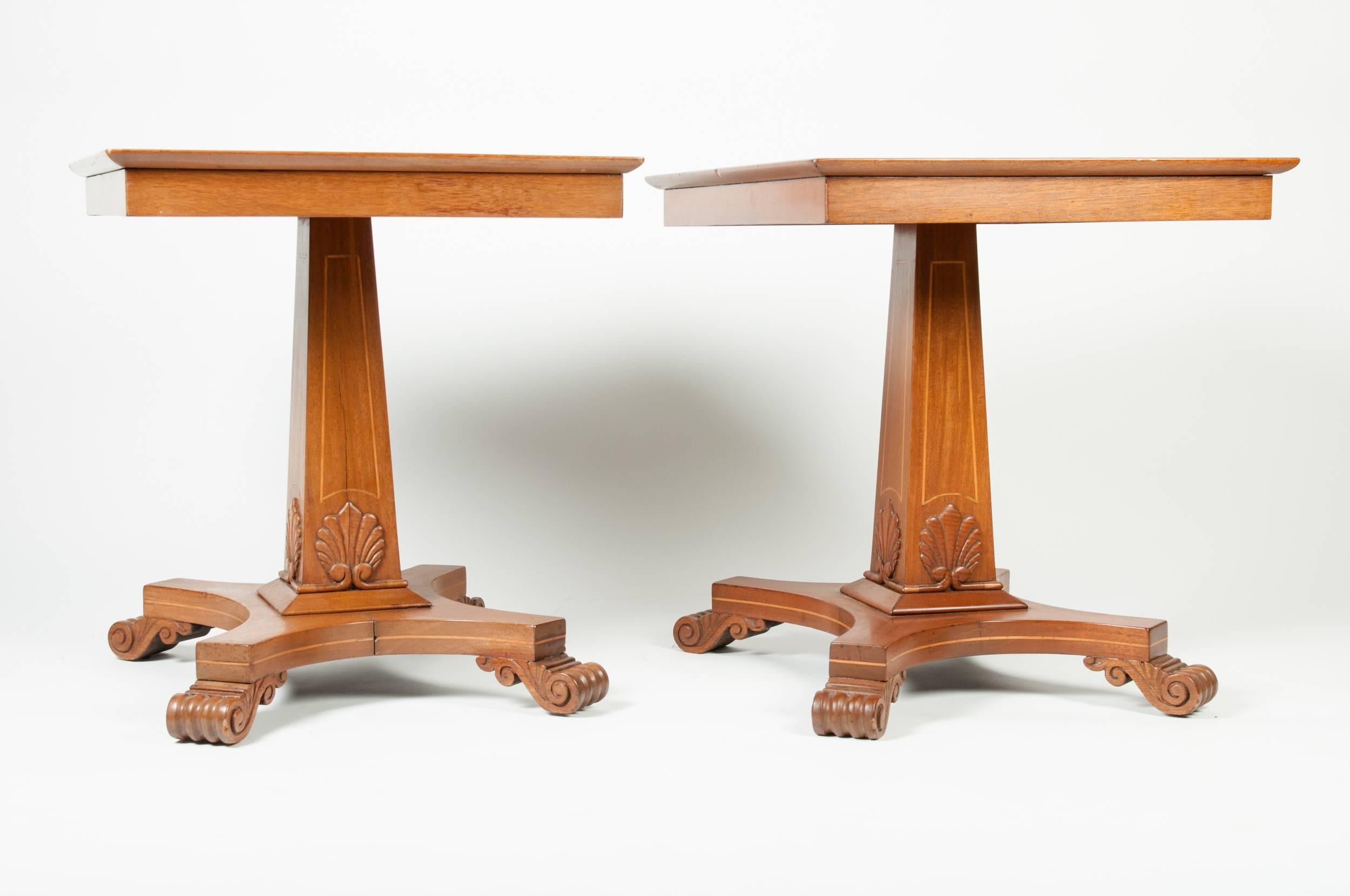 Antique Pair of Light Mahogany Side Tables In Good Condition In Tarry Town, NY