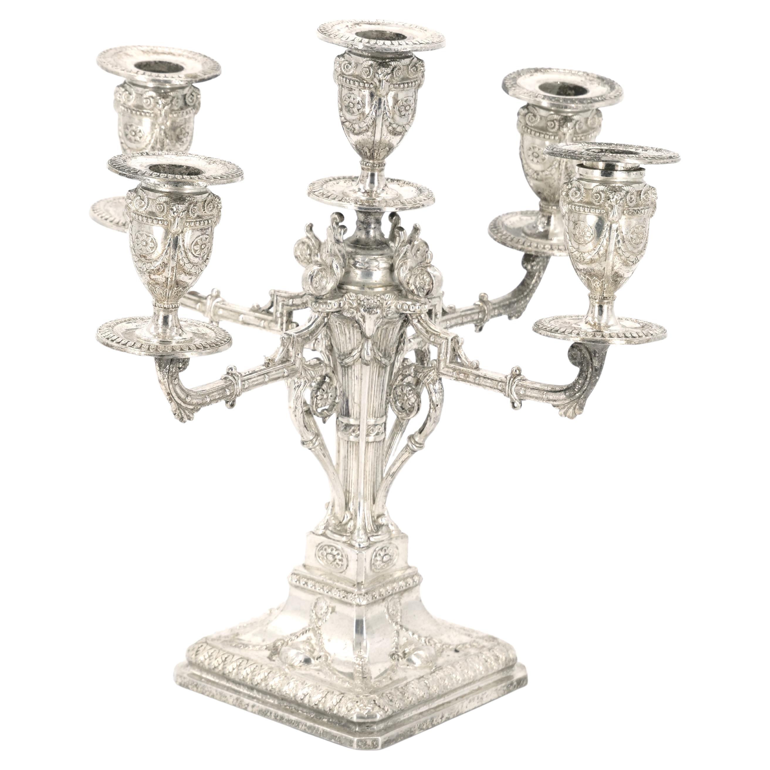 Ancien candélabre de table anglais à cinq bras en métal argenté Sheffield en vente