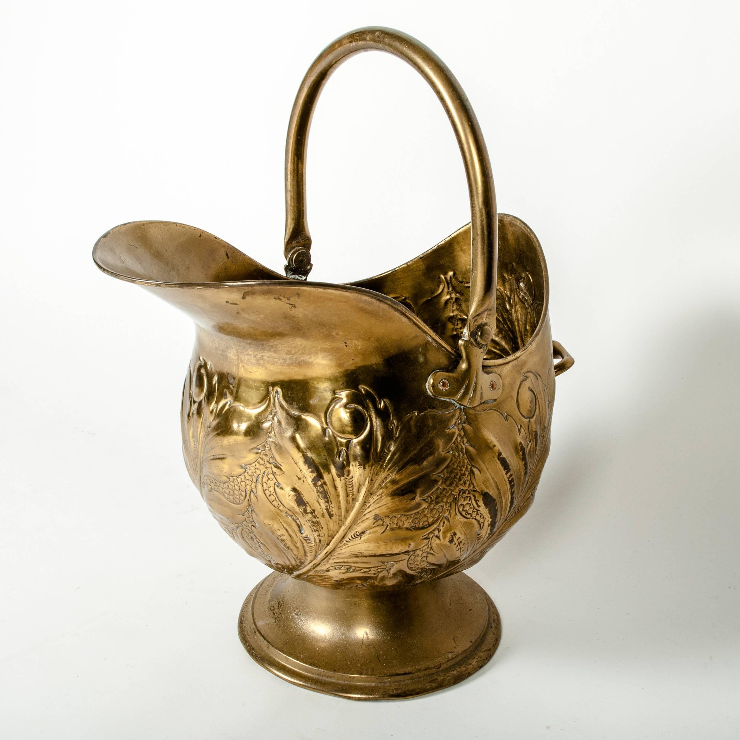 Vintage English Brass Fire Log Bucket 1