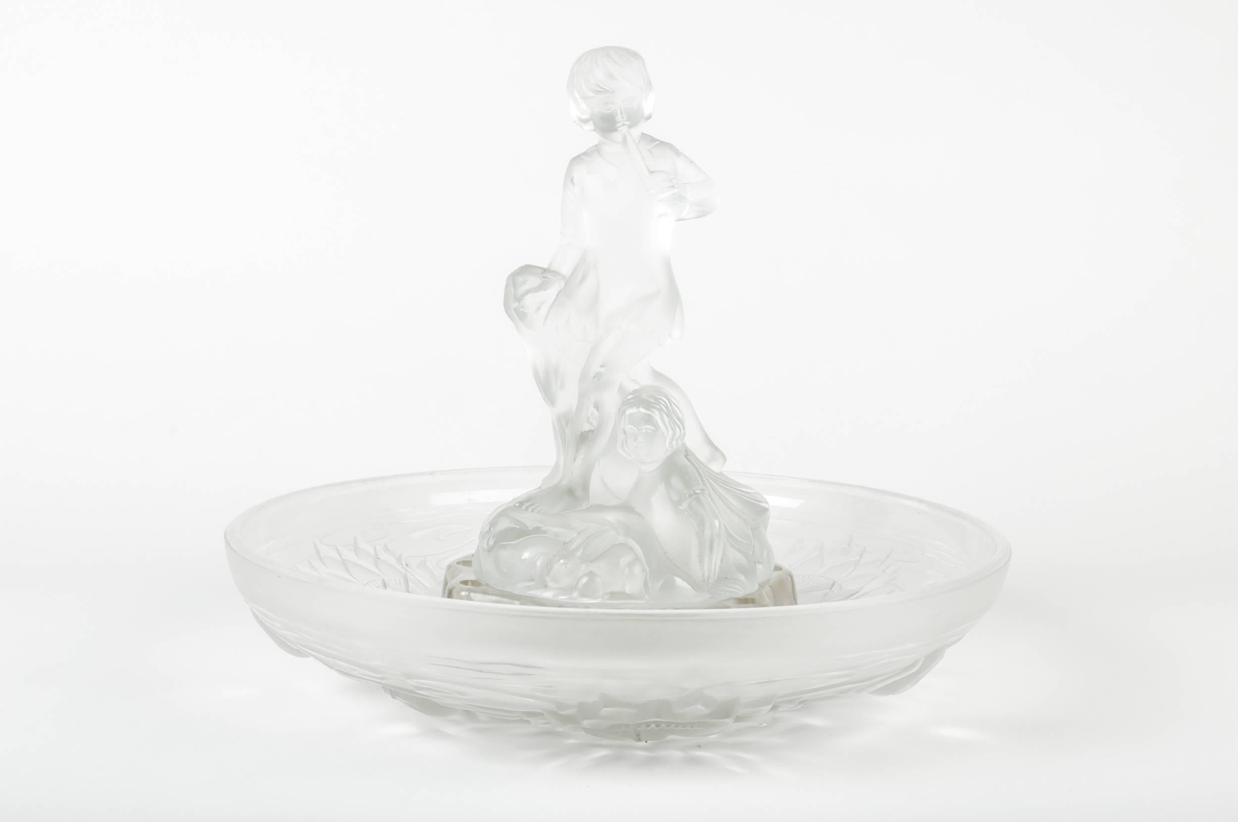 Antique Daum France three pieces crystal sculpture Center Piece with receptacle. The piece measure 12.5 diameter X 11 inches high.