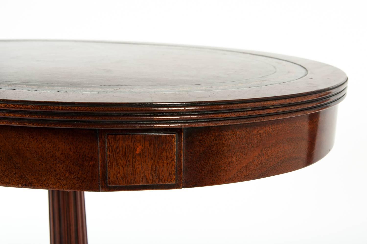 Mid-20th Century Vintage Oval Leather Top Side Table