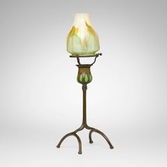 Lámpara antigua de Tiffany Studios con cristal Favrile «Pulled Feather», con forma de candelabro y soplada a mano