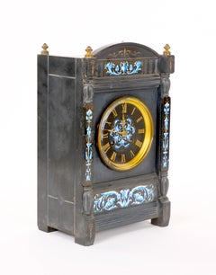 Tiffany & Co. Horloge de cheminée en ardoise noire française et émail, avec sonnerie, vers 1880-1890