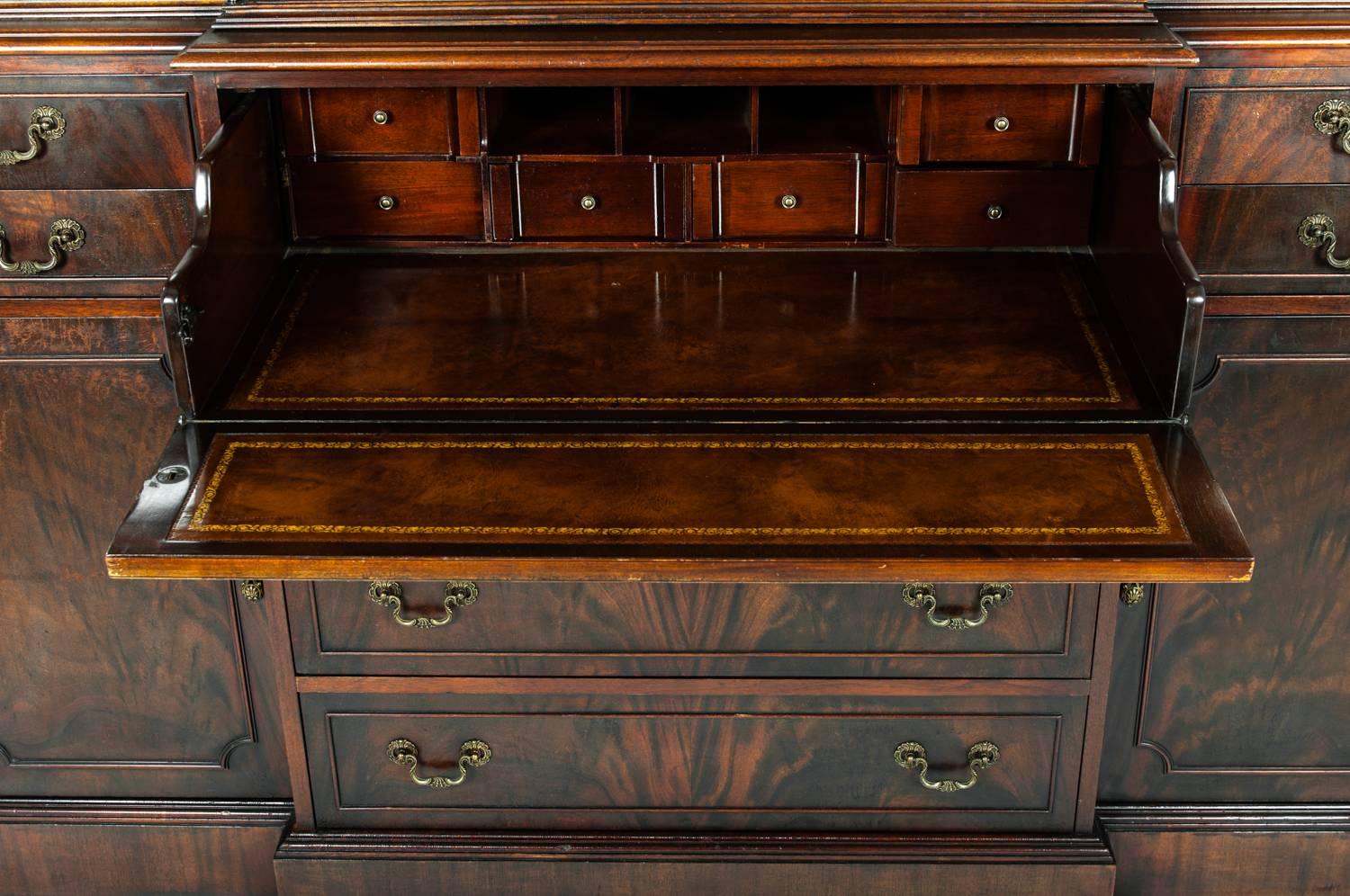 North American Antique American China Cabinet / Hutch