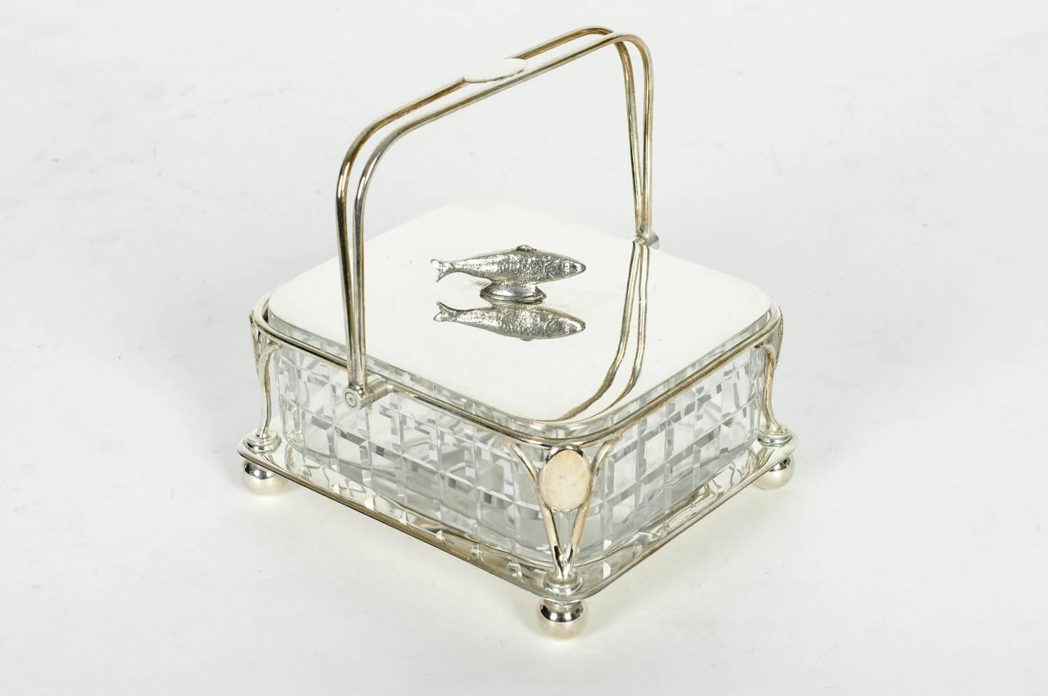 Old English Silver Plated Holder or Cut Crystal Caviar Dish 3