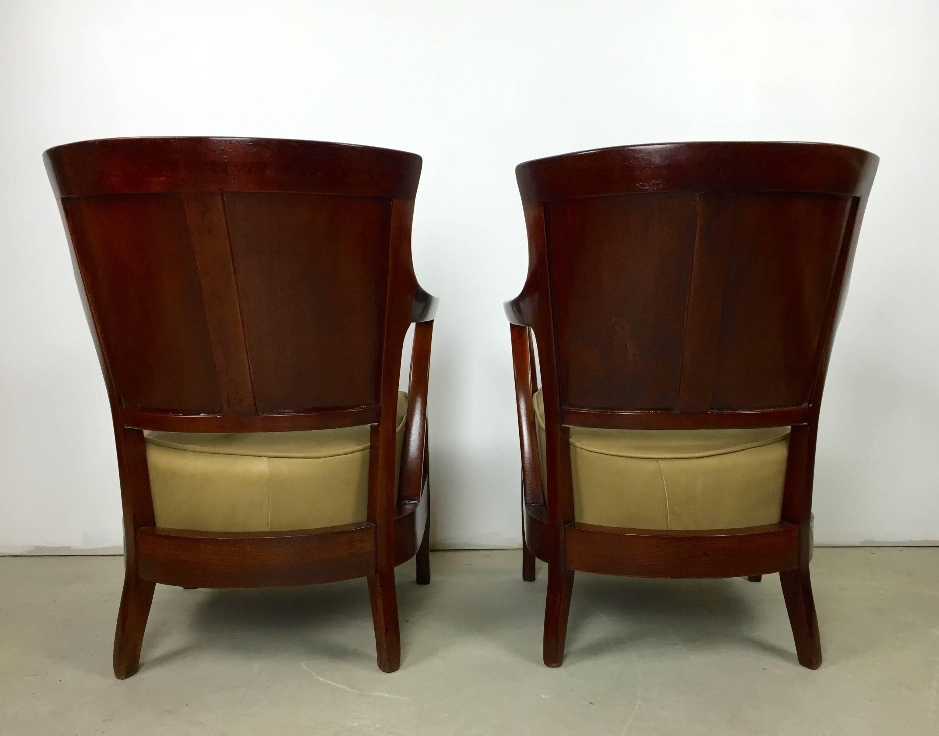 Austrian Pair of Walnut and Leather Vienna Secessionist Club Chairs