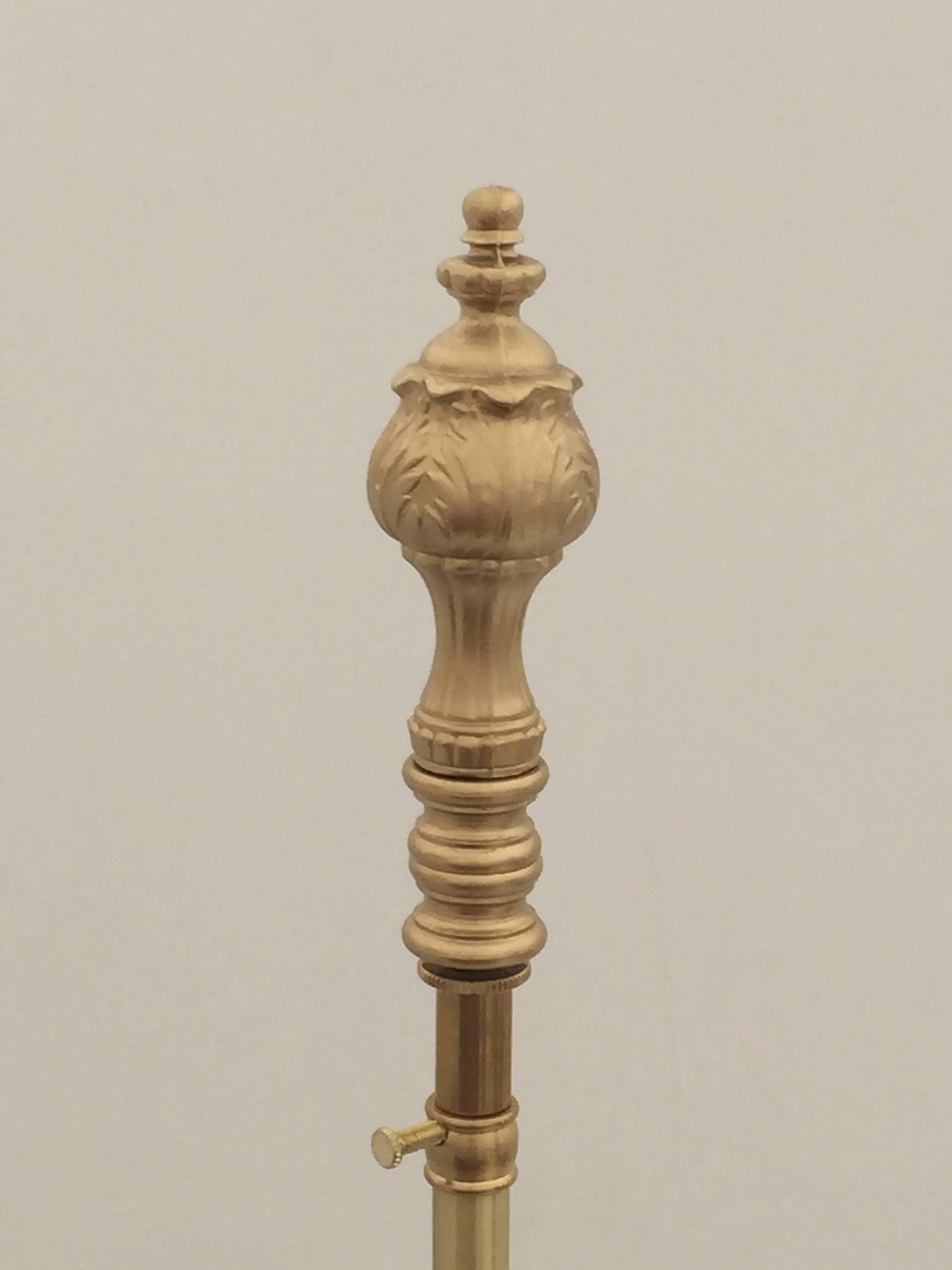 Lampe géante en céramique et or avec motif floral islamique style Marbro en vente 1