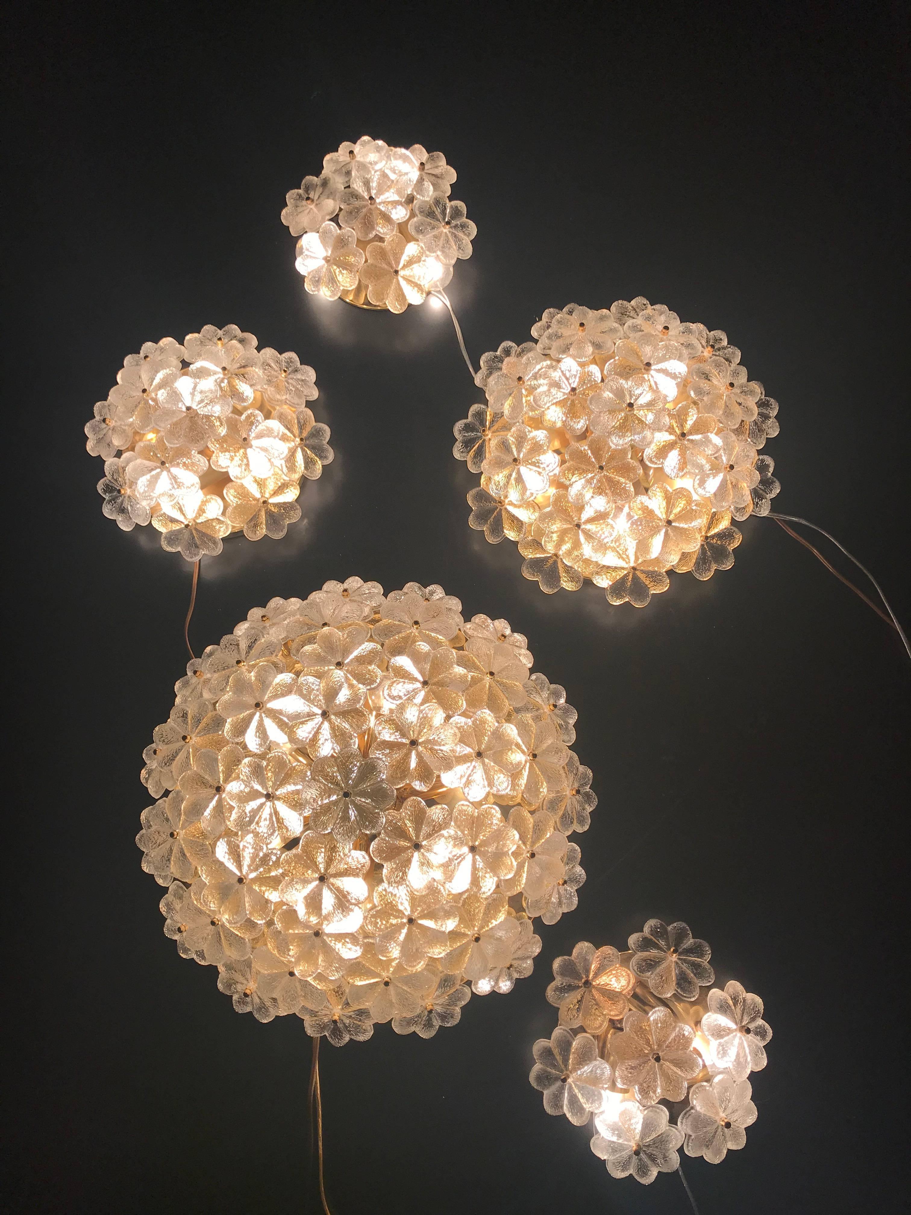 Lampe affleurante moyenne en verre floral Ernst Palme en vente 1