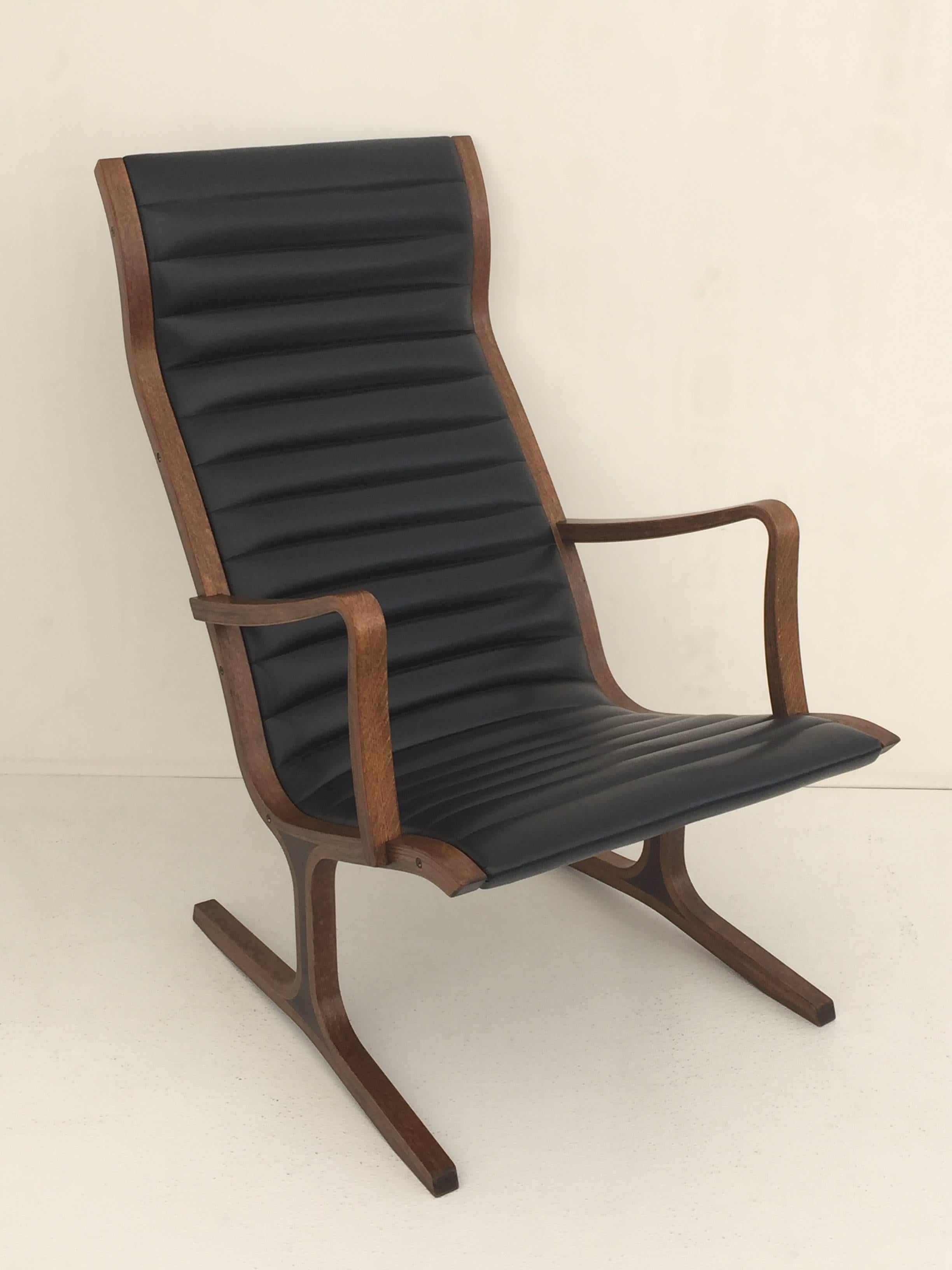 Mid-Century Modern Heron Chair and Footrest by Tendo Mokko Japan