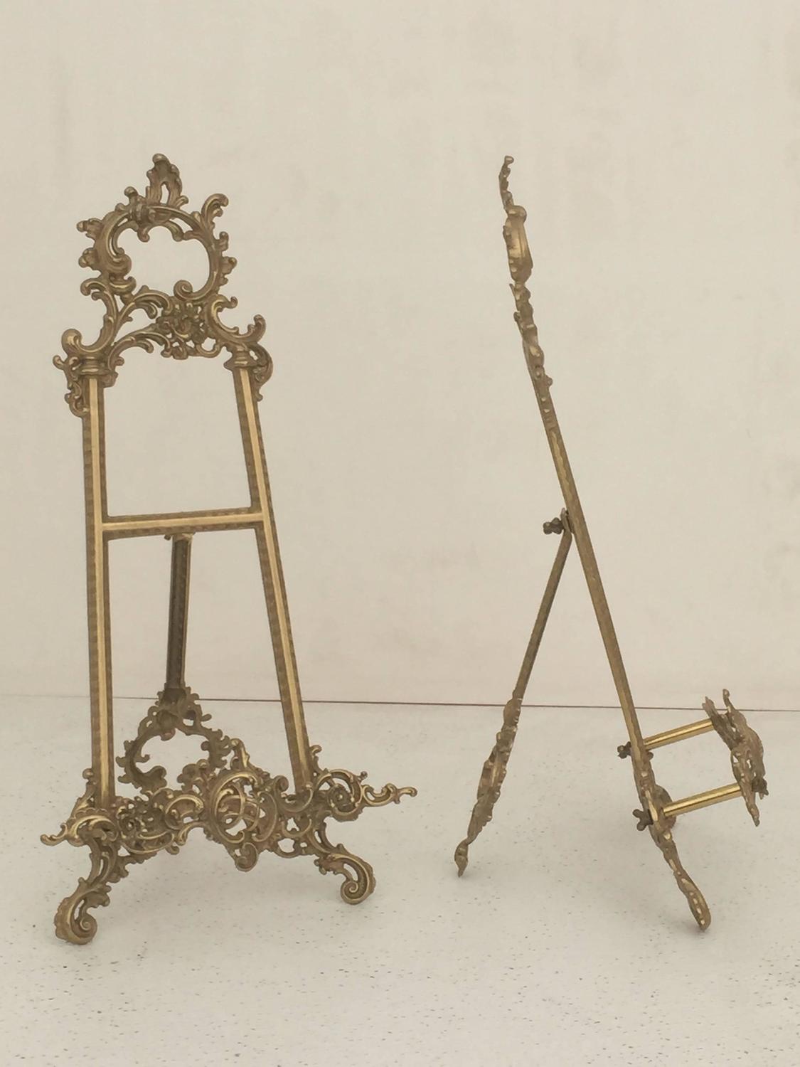 Pair of Small Brass Photo Easels For Sale at 1stdibs