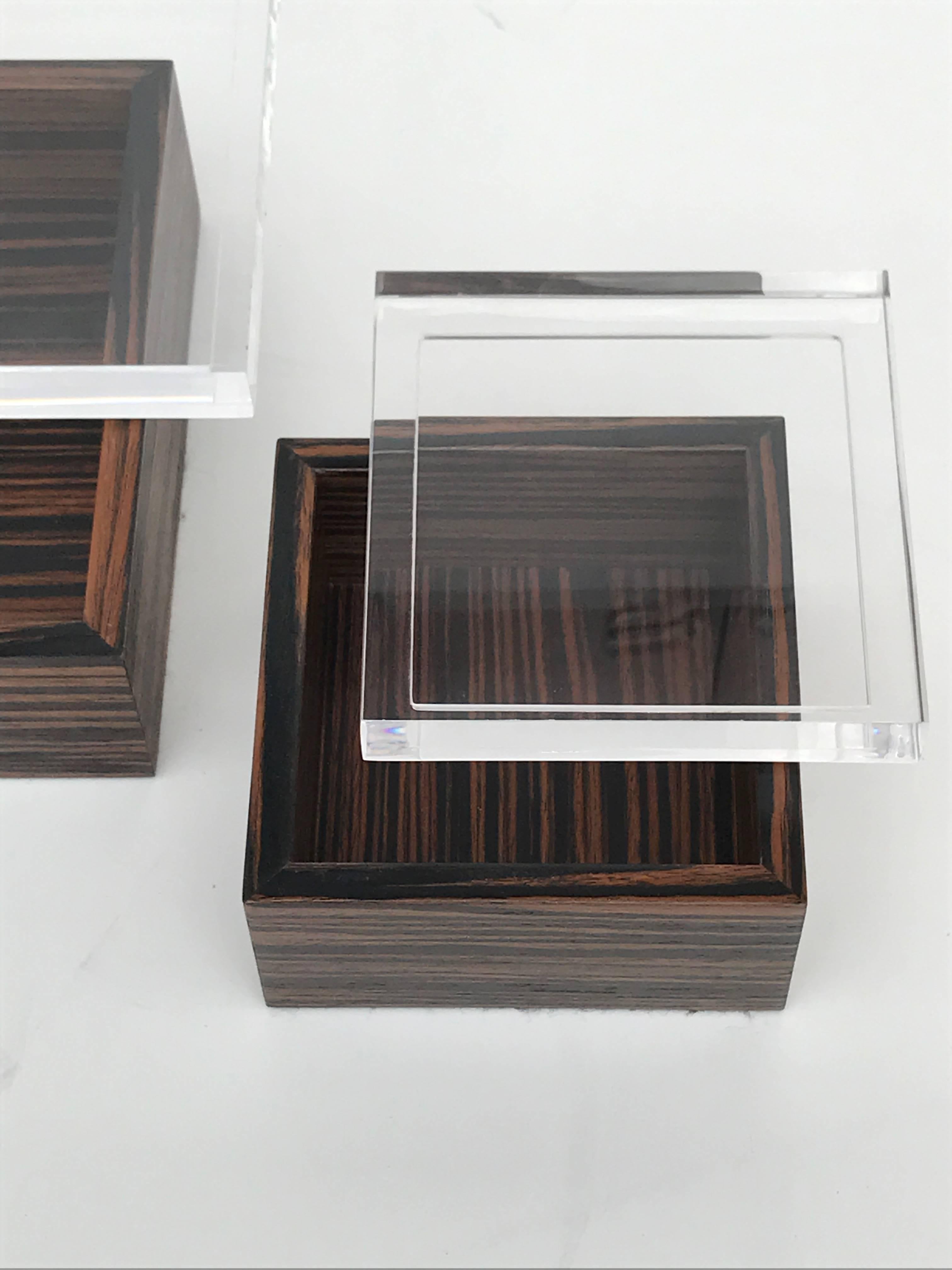 Set of Three Macassar Ebony and Lucite Jewelry Boxes In Good Condition For Sale In North Hollywood, CA