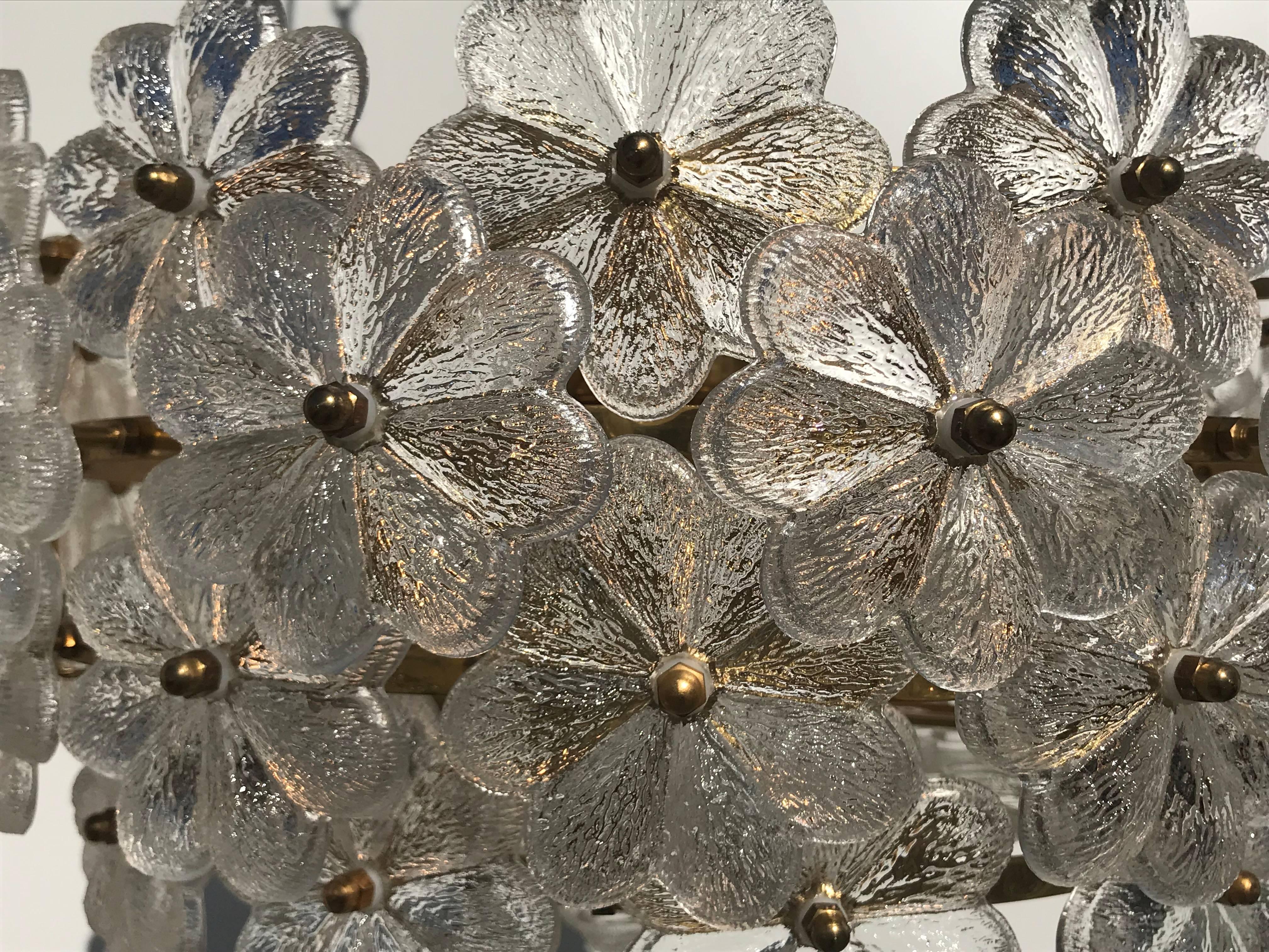 Milieu du XXe siècle Lustre Spoutnik en verre à fleurs Ernst Palme en vente
