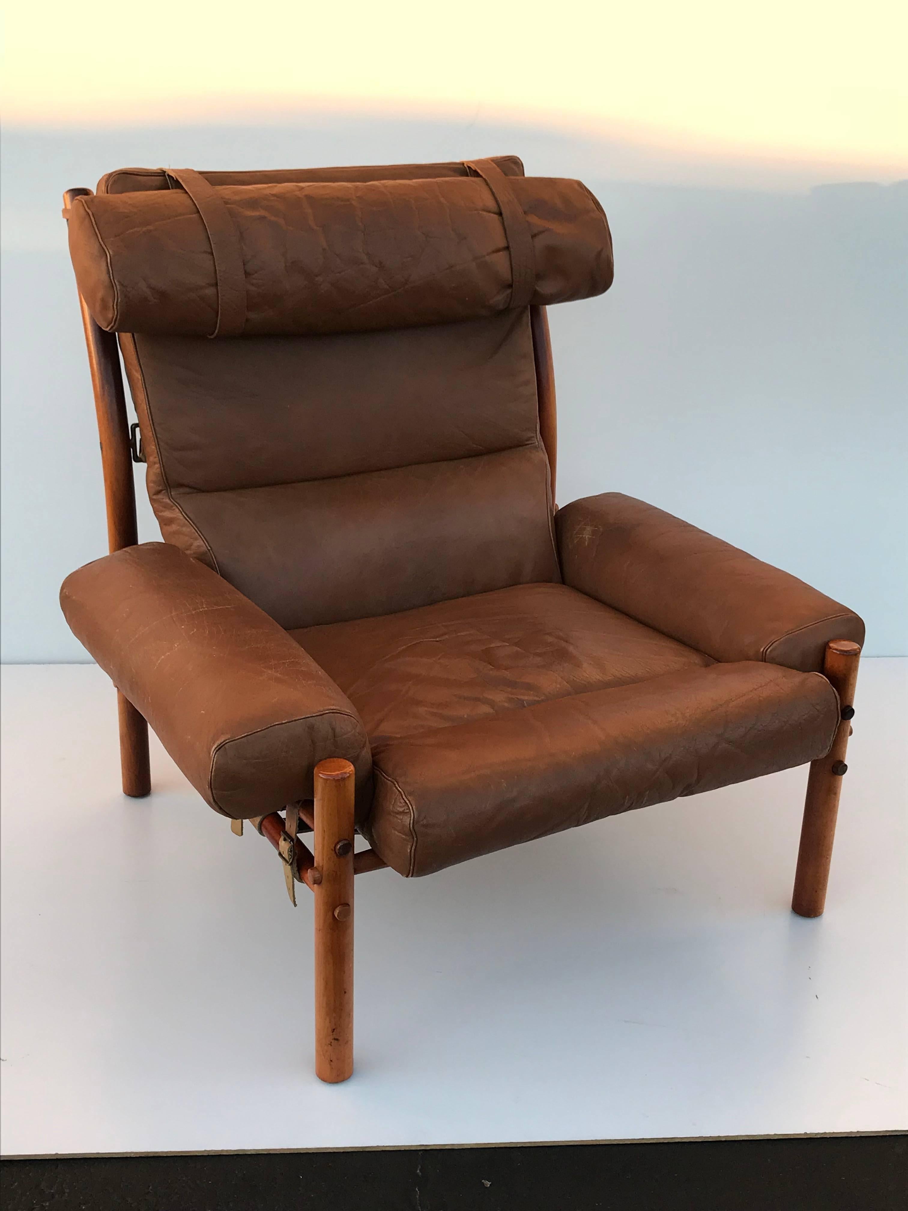 lounge chair with footrest