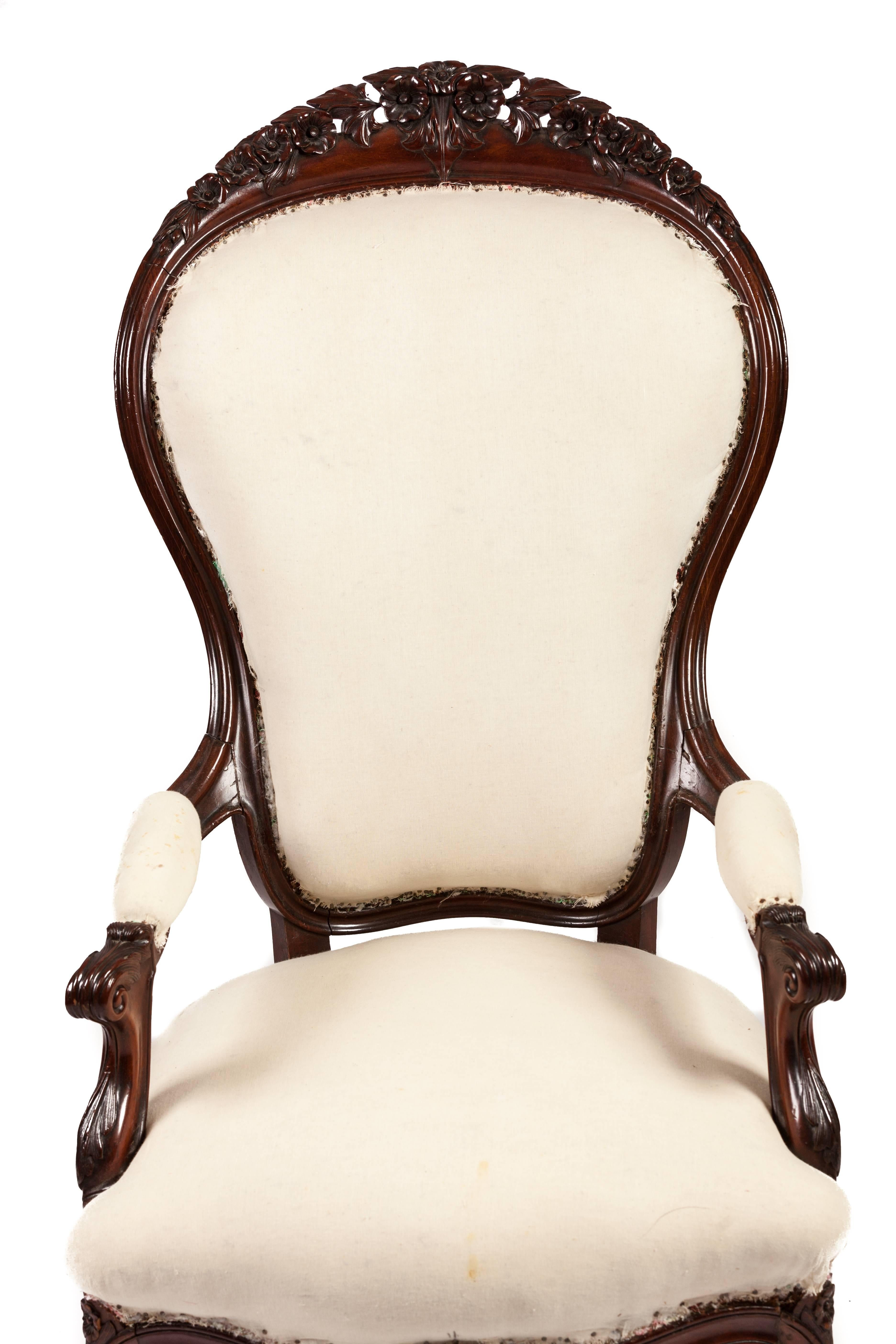 English Unusually Large-Scale Victorian Mahogany Parlour Chair For Sale