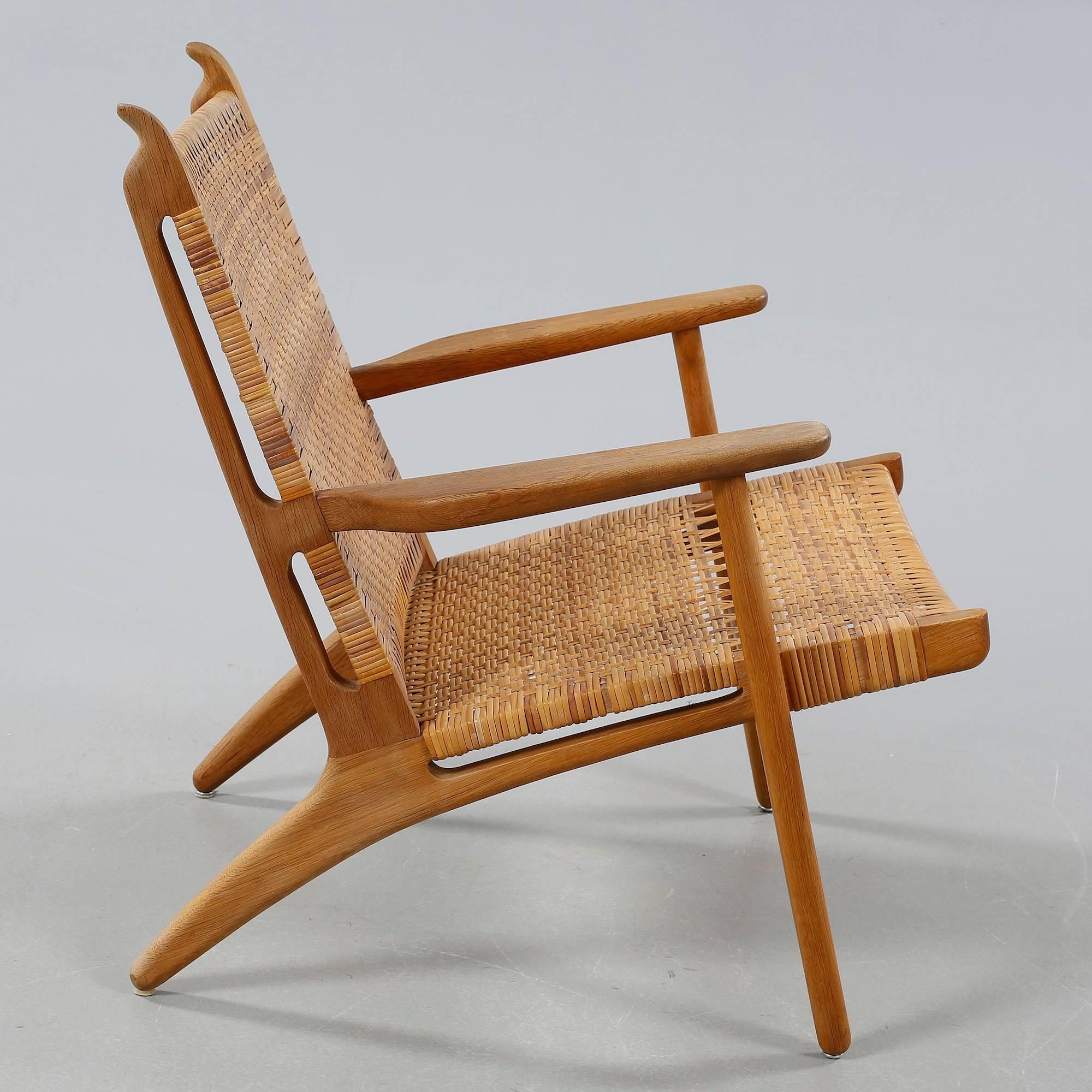 Scandinavian Modern Hans J. Wegner CH-27 Lounge Chair, Denmark, 1950s For Sale