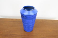 Vase « Mid Century » en céramique bleue et noire, Danemark, années 60