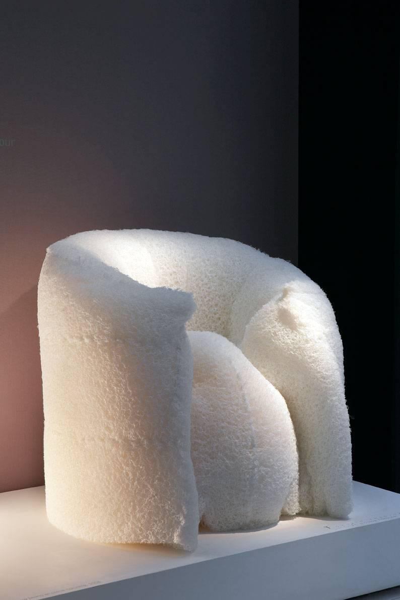 Tokujin Yoshioka (B. 1967).

Pane chair,
2006.

Fibrous foam, edition of 39 pieces.