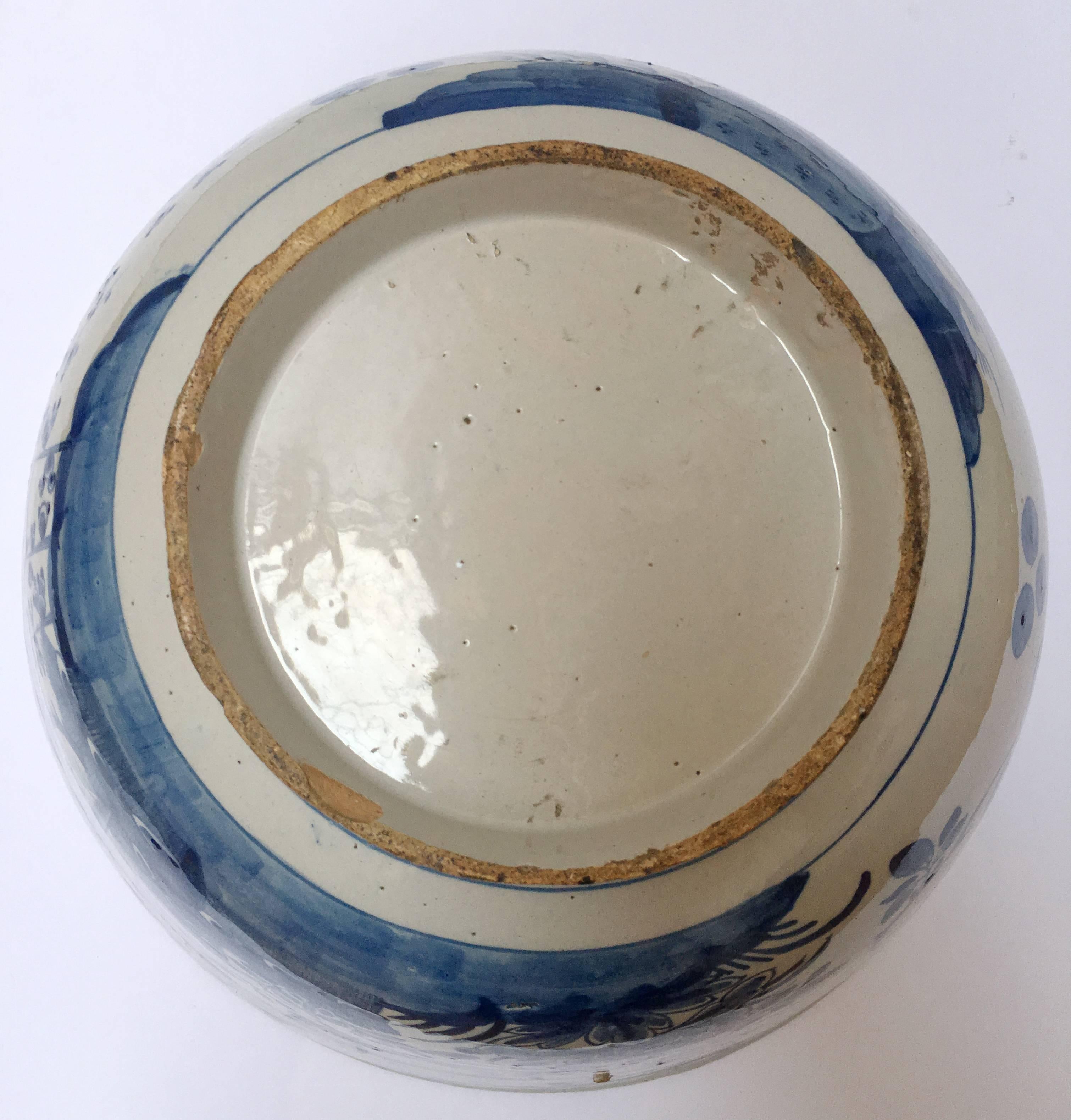 Large Delftware Punch Bowl In Good Condition In Hilversum, NL