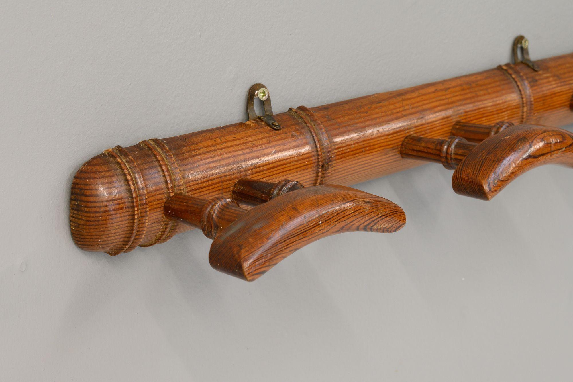 Coat Hooks In Good Condition For Sale In London, England