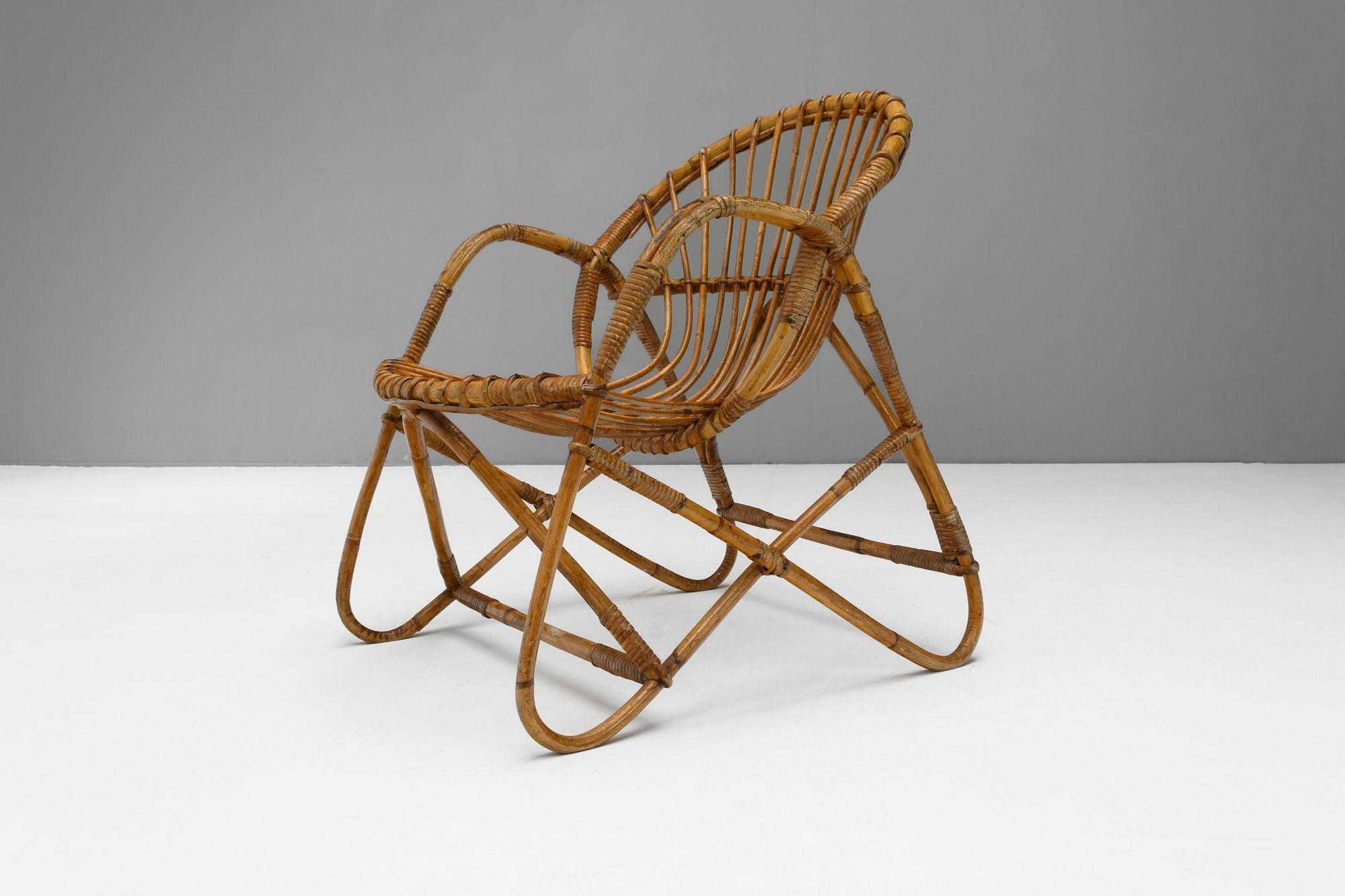 Canne Paire de chaises cannées en vente
