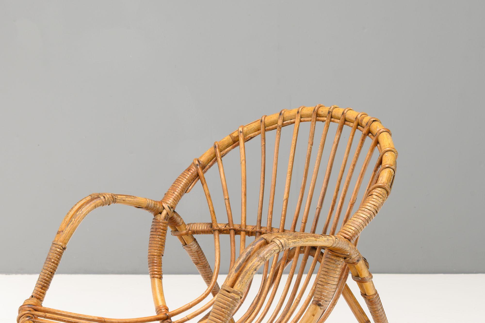 Paire de chaises cannées en vente 1