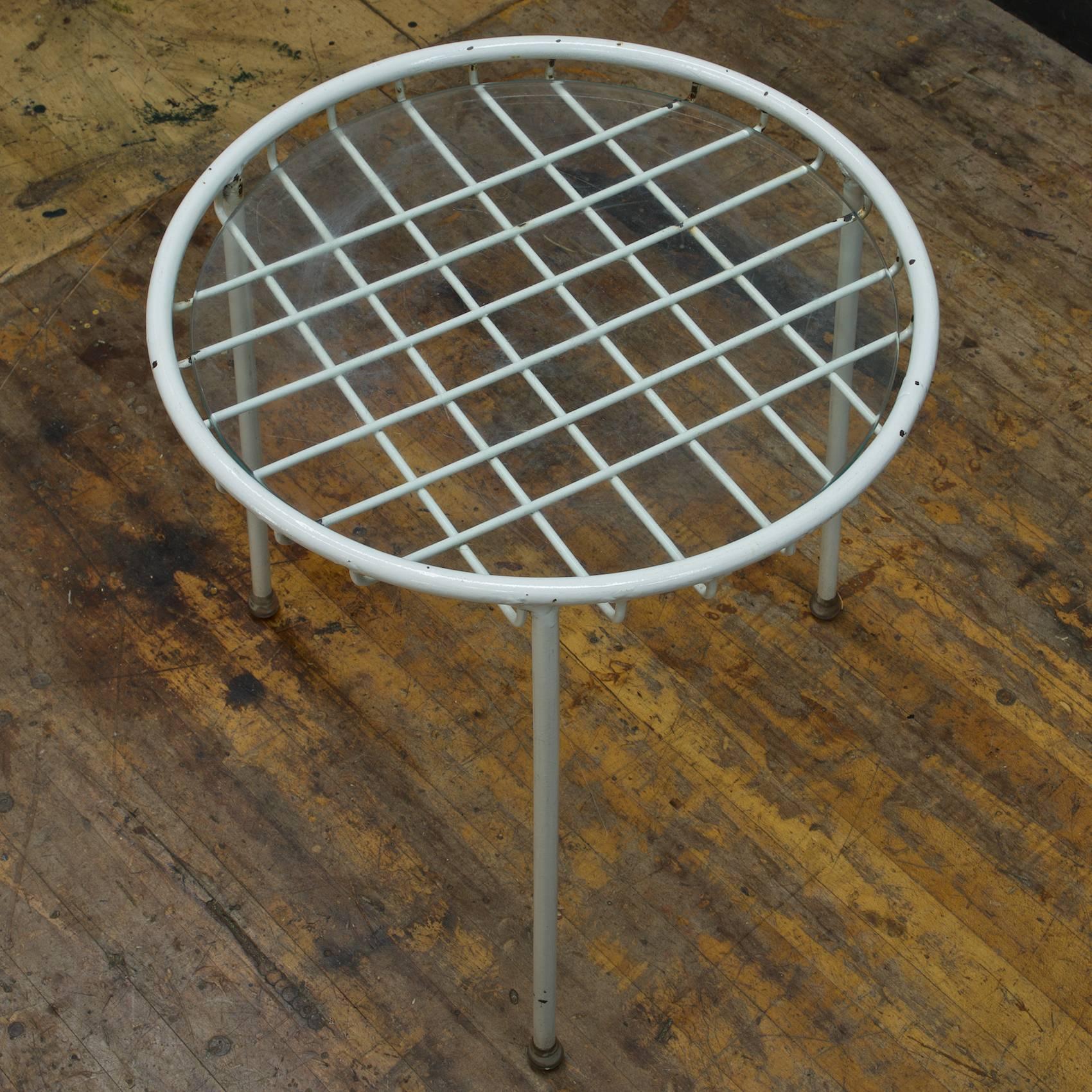 Américain 1950s Rare George Nelson Associates Arbuck Table Stool Wire Grid Iron Patio  en vente