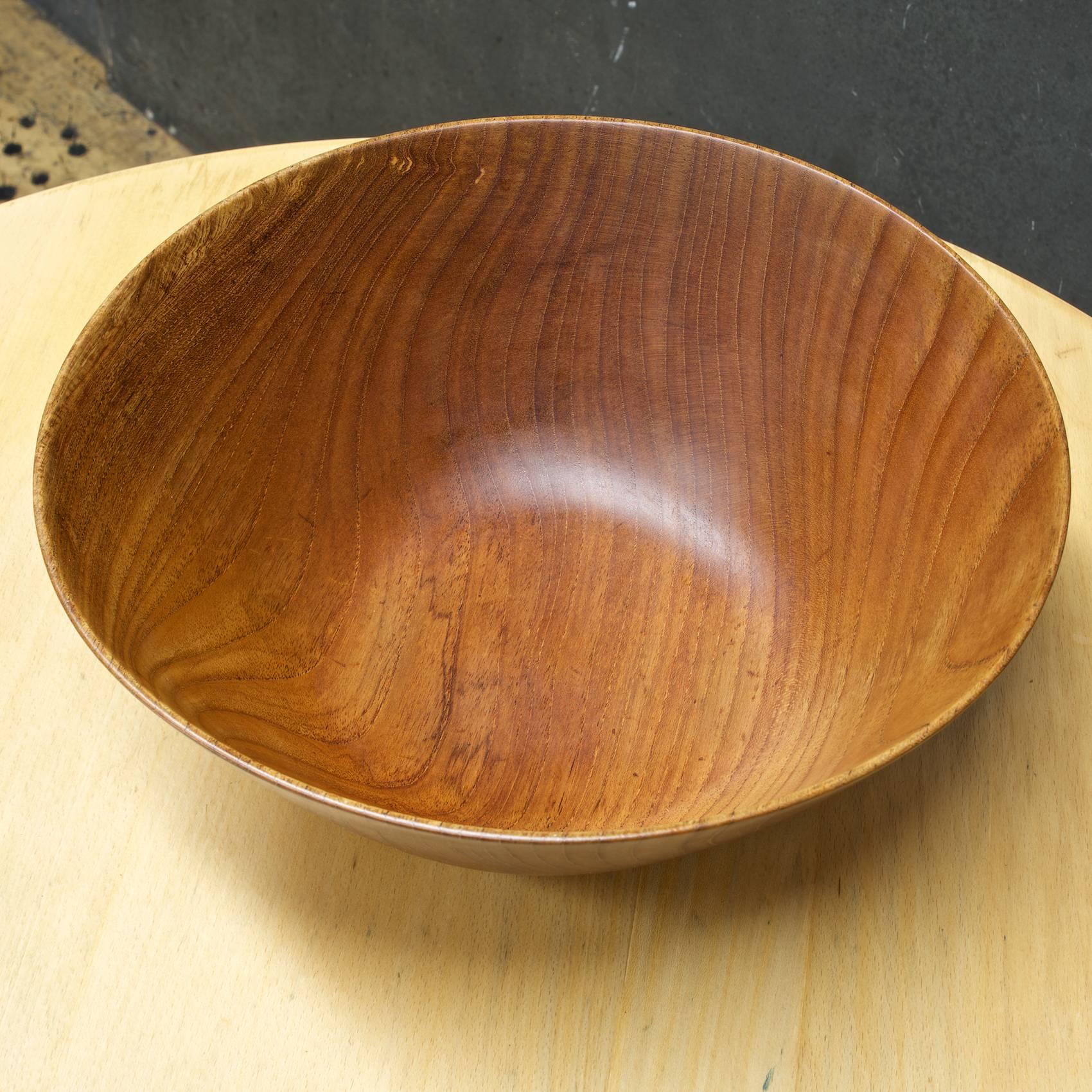 carpenter bowl definition